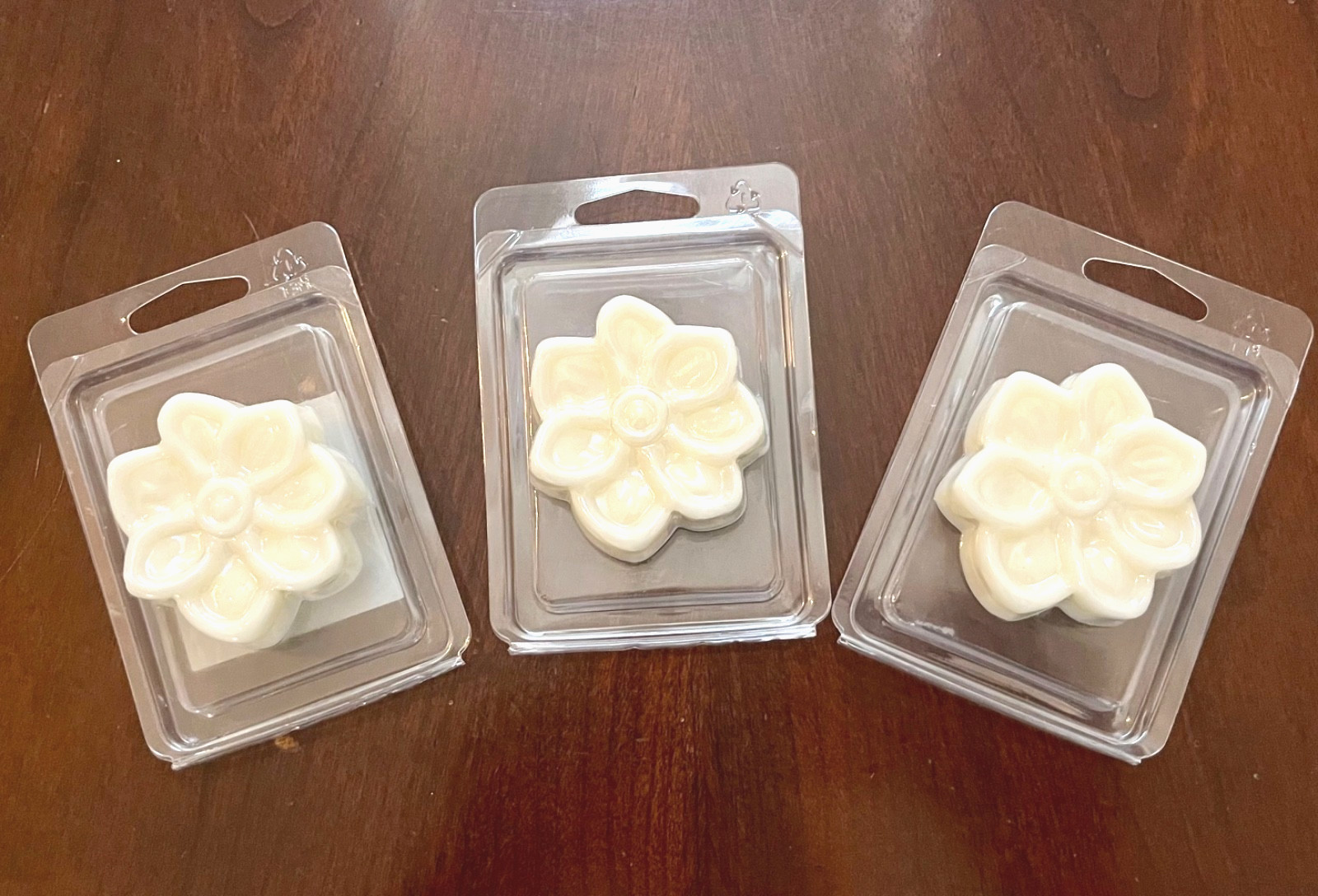 New Handmade Seasonal Scented Soy Blend Wax Melt Cedarwood & Neroli Balsam