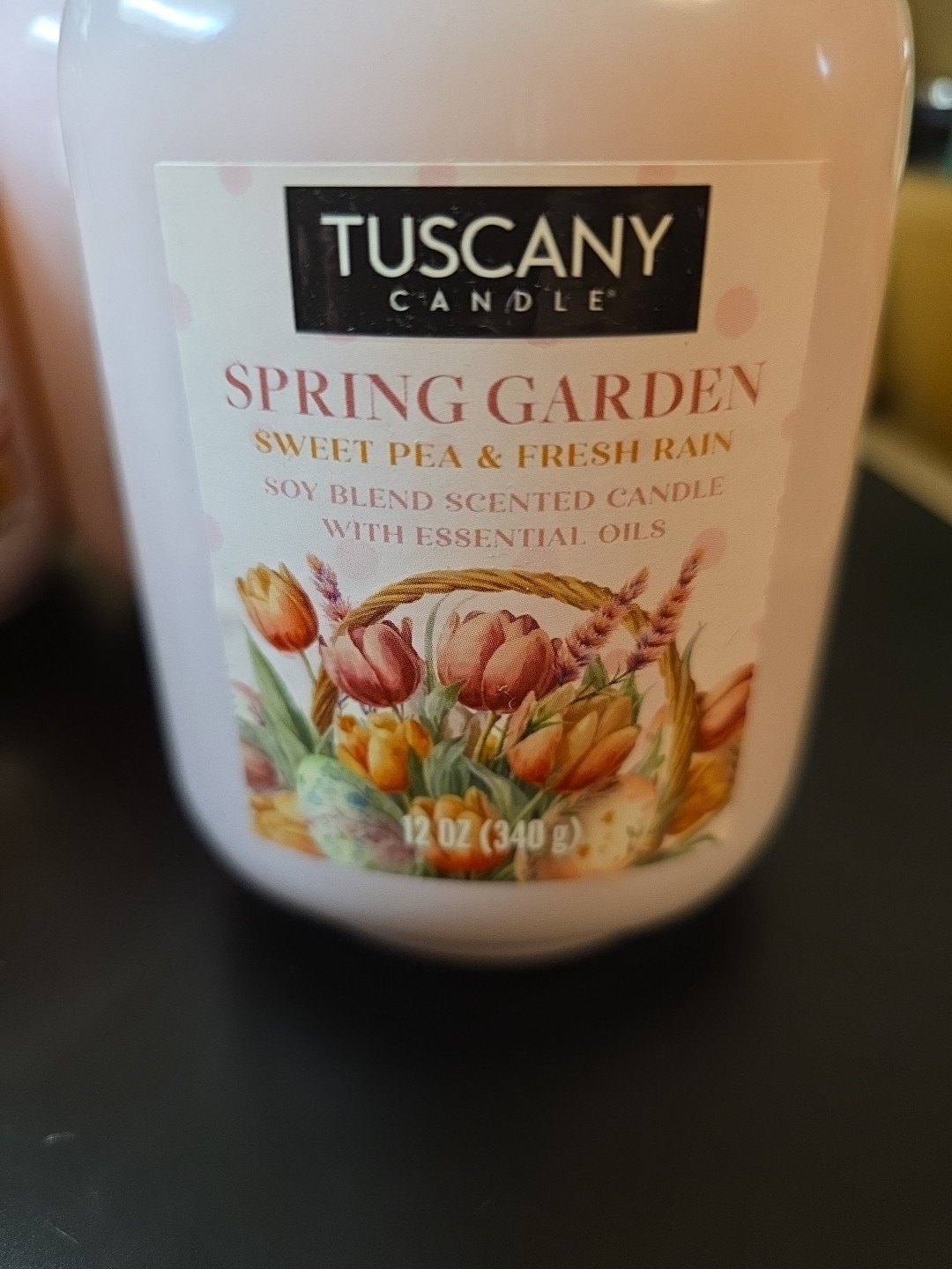 Tuscany Candle 12oz Spring Garden Sweet Pea And Fresh Rain Scented With Essentia