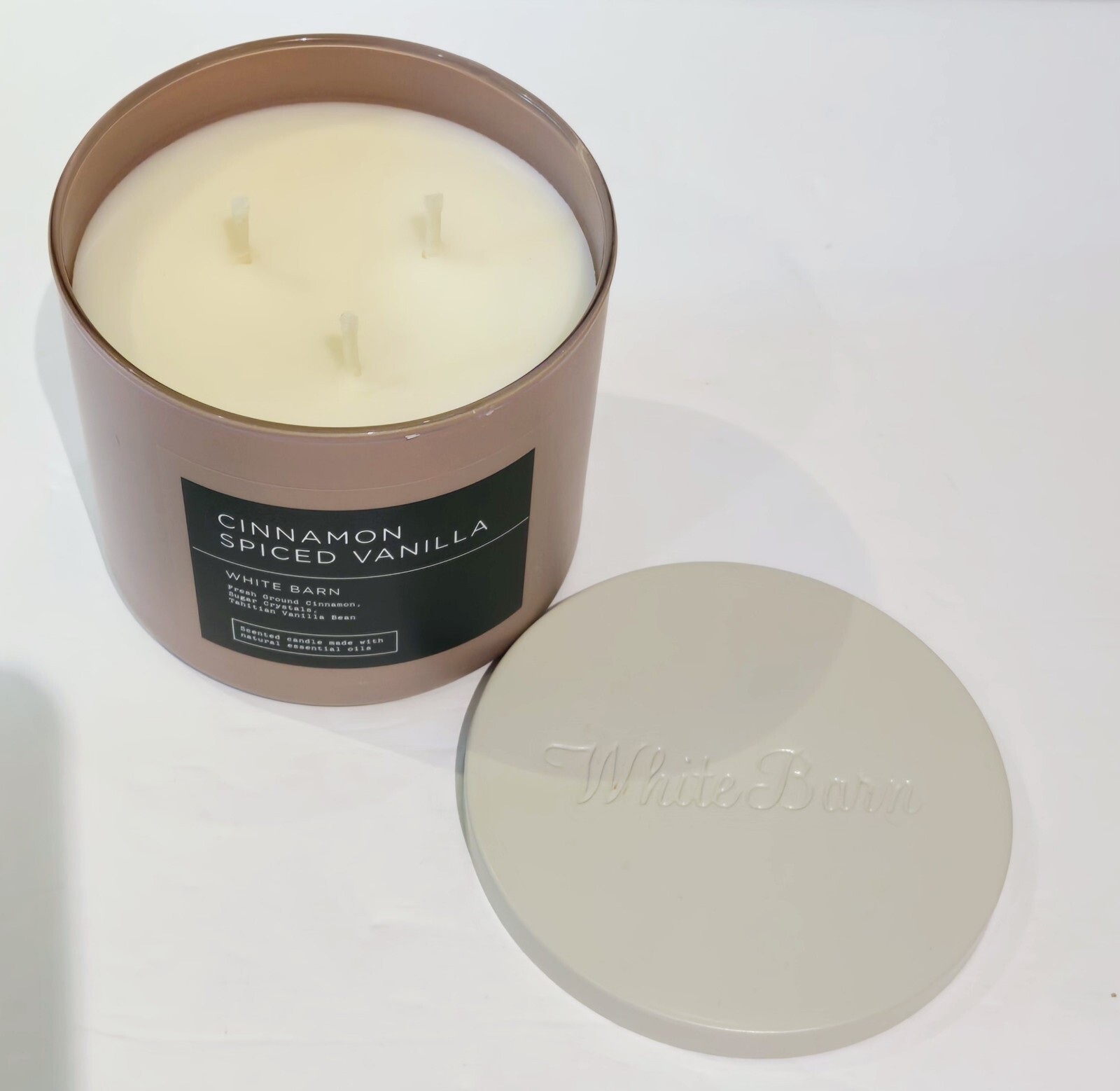 White Barn Cinnamon Spiced Vanilla Candle 3 Wick 14.5 Oz New!