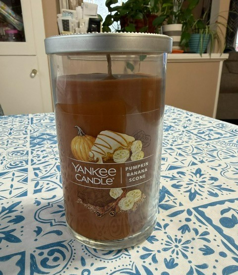 NEW YANKEE CANDLE Pumpkin Banana Scone 14.25oz Jar Tumbler.