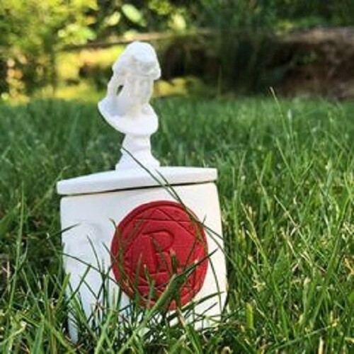 Sculpted Cap Scented Candle 3-Scent Pine Rose Floral Gift