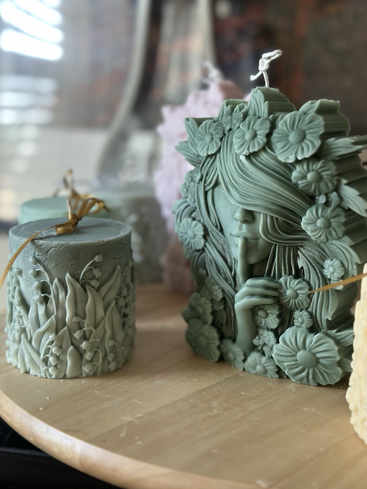 Woman With Flowers, Soy Wax, Aesthetic Candle, Handmade Gift, Birthday Gift