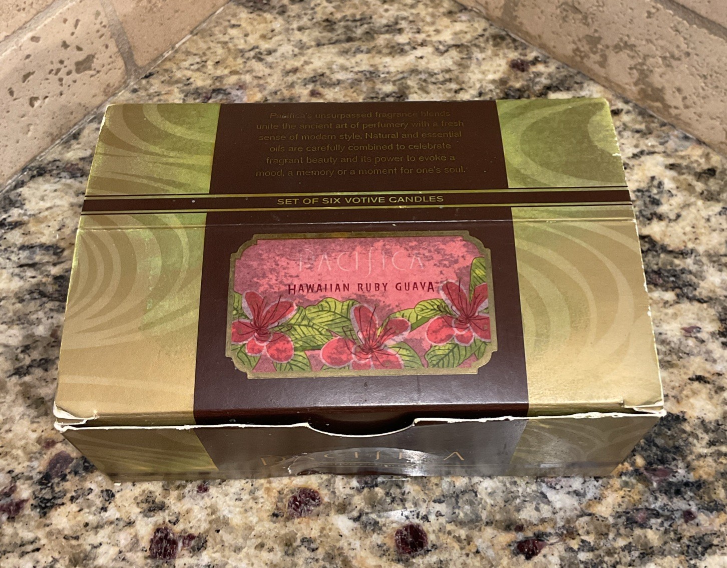 NEW SET OF 6 IN BOX Pacifica Hawaiian Ruby Guava Votive Soy Candles