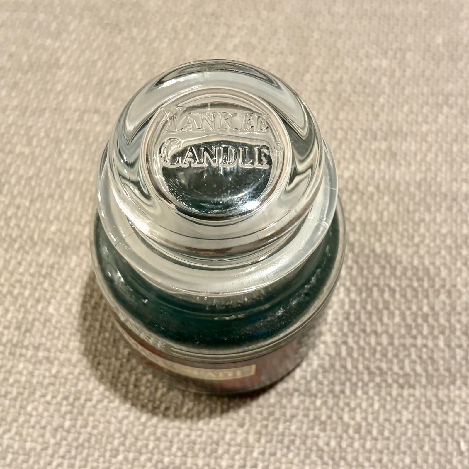 Yankee Candle Christmas Wreath Small Jar Candle 3.7 oz Green Pine Scent Holiday