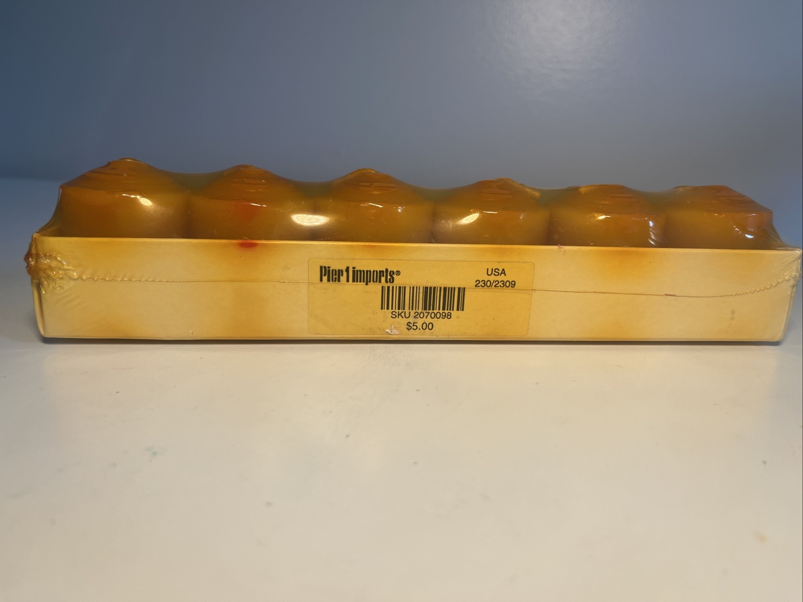 NOS NEW Pier 1 Imports PUMPKIN BREAD Votive Candles – Box of 6 – Fall Scent