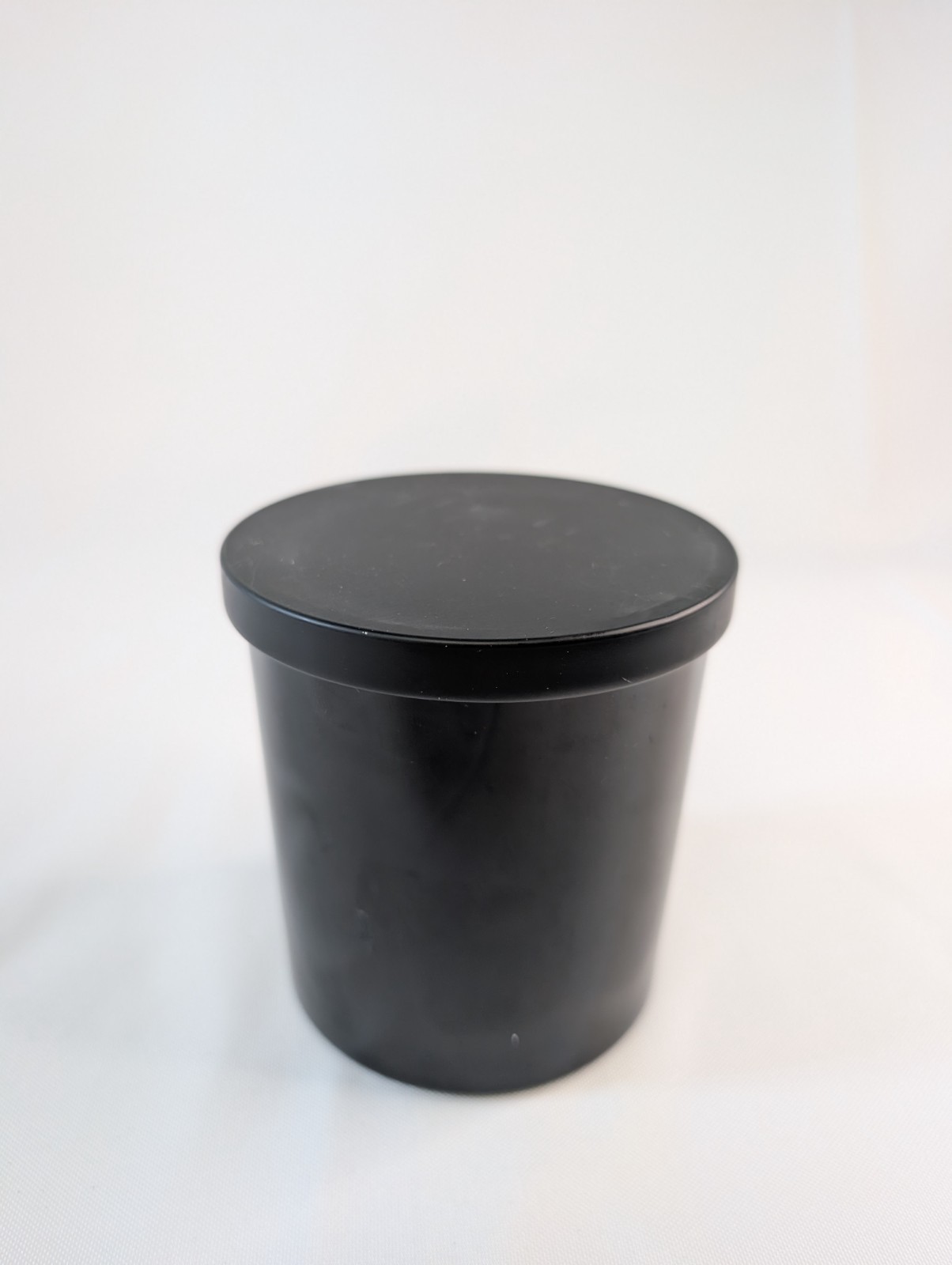 Leoben Amber Bergamot 9 Oz Soy Wax Blend Candle Unused Open Box w/ Lid