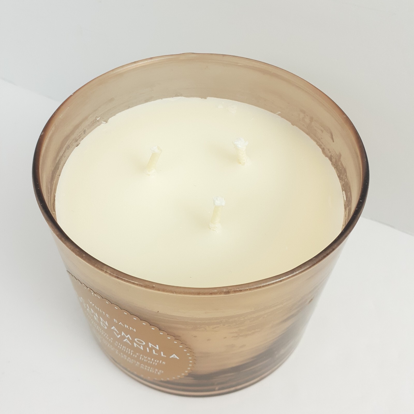 White Barn Cinnamon Spiced Vanilla Scented 3 Wick Candle Burns 25-45 Hrs 14.5oz