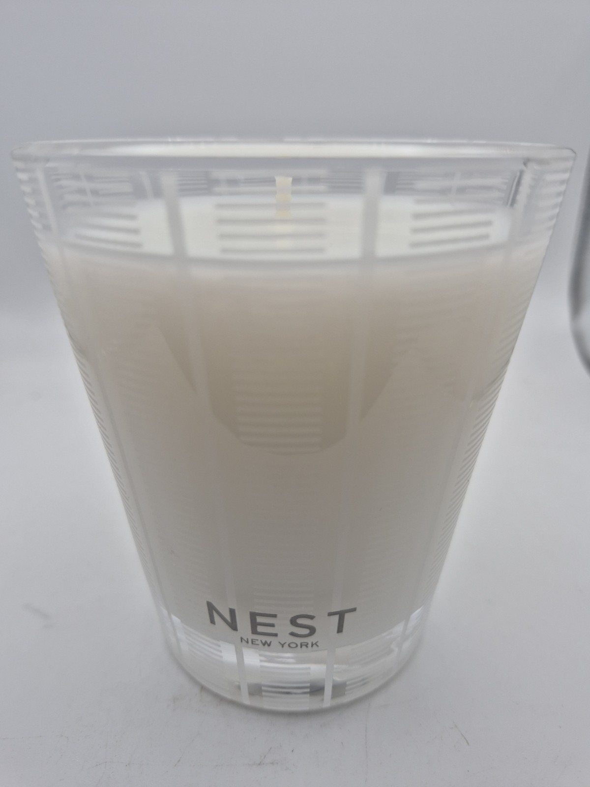 NEST New York Cedar Leaf & Lavender Classic Candle 8.1 oz
