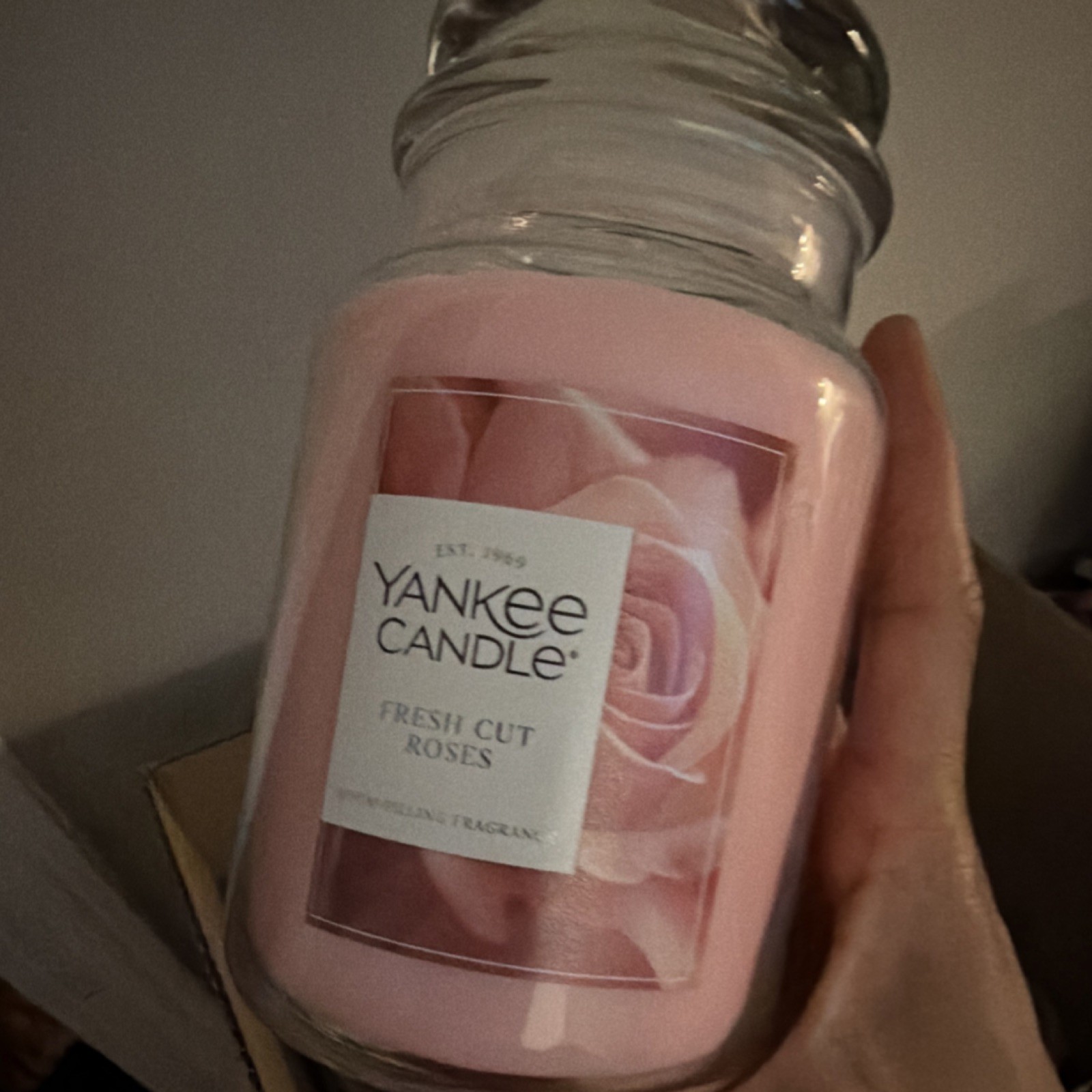 Yankee Candle Fresh Cut Roses Scented Pink Jar Candle Single Wick 22 oz.