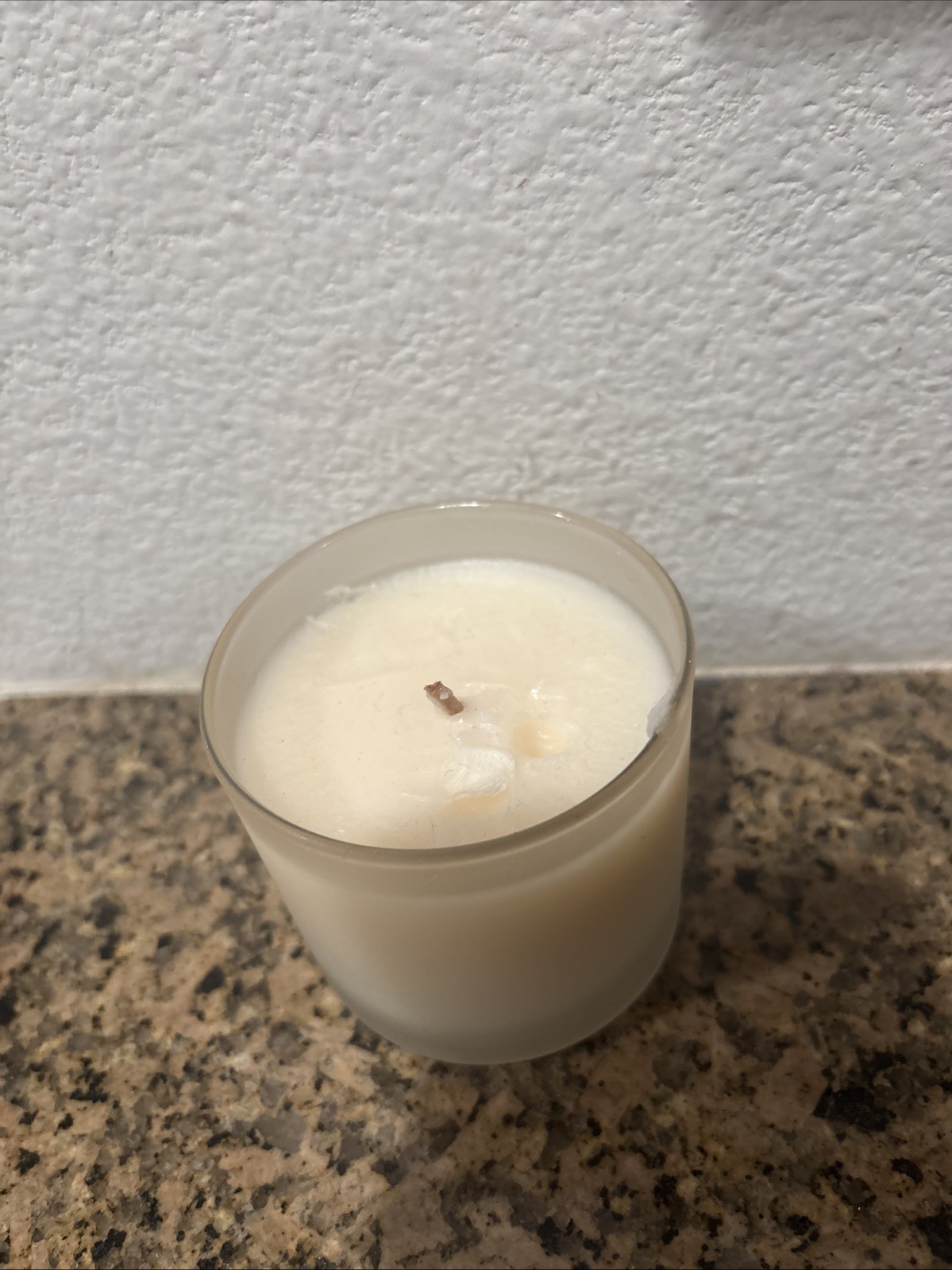 Rare | Laura Mercier 4 Oz. / 120g Scented Candle AMBRE & VANILLE Vanilla READ