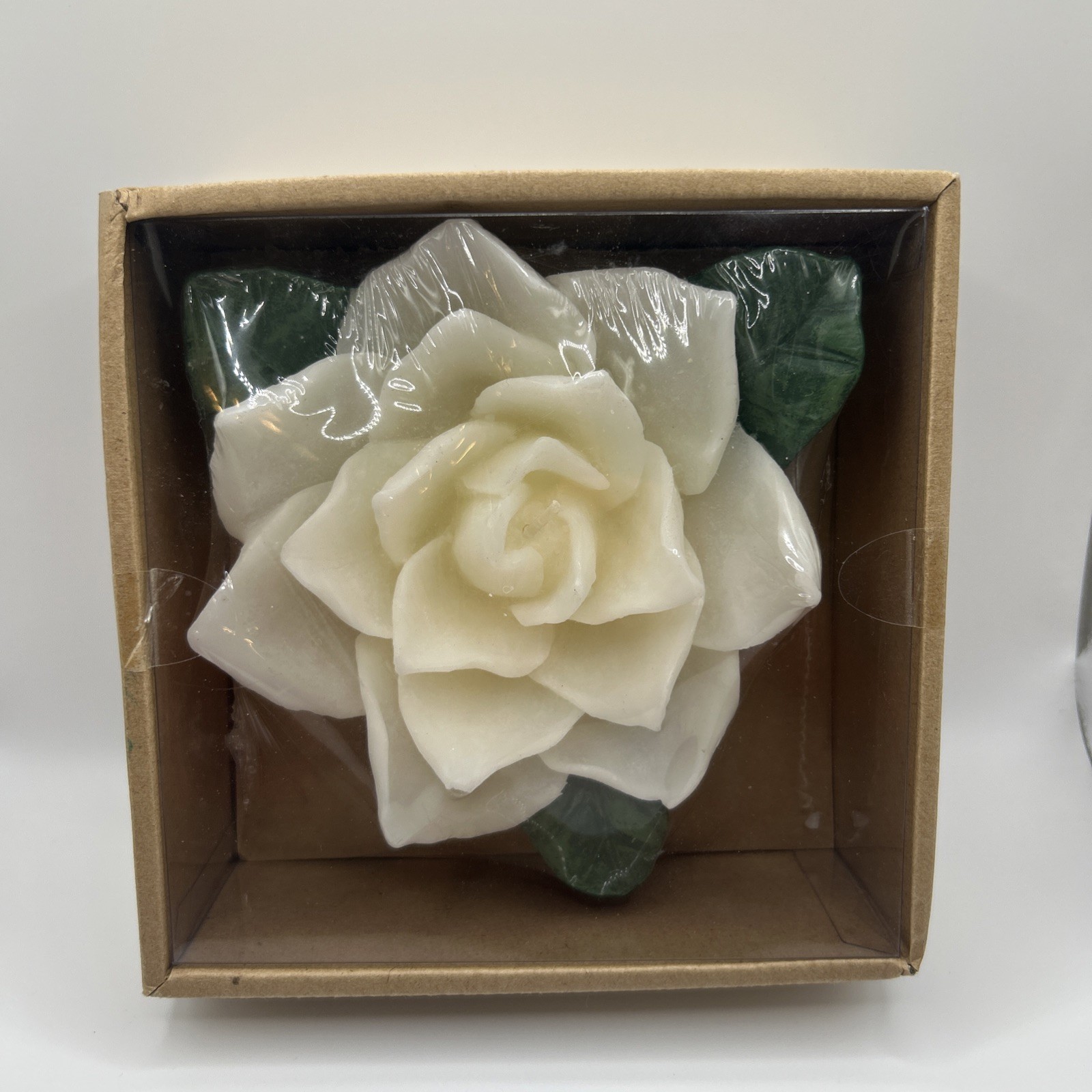 Pottery Barn Unscented Gardenia Flower Floating Candle New In Box 14hr burn time