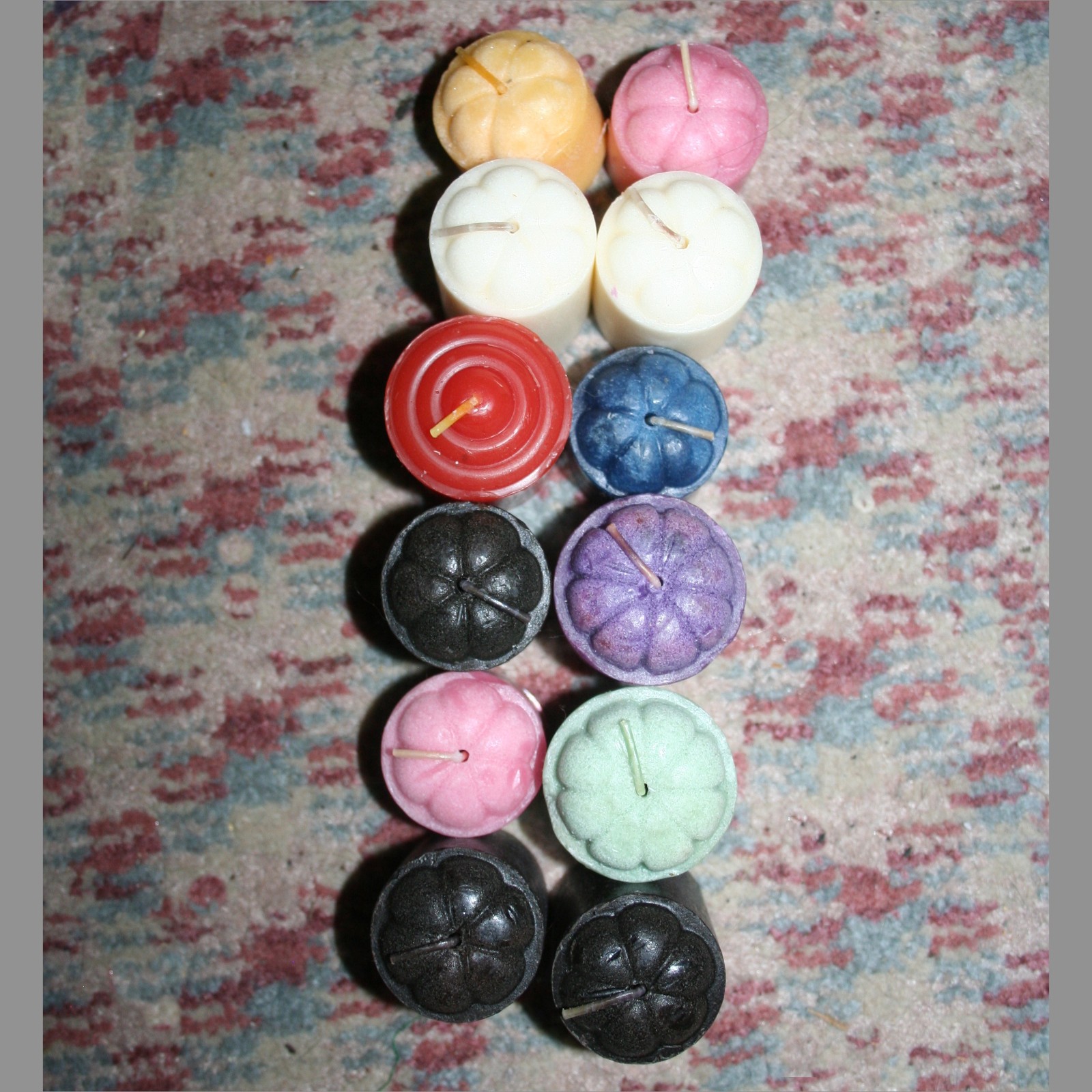 (12) Multi Color Highly Scent Disc.Paraffin Voltive Candle-Lite Early 2000s LT-1