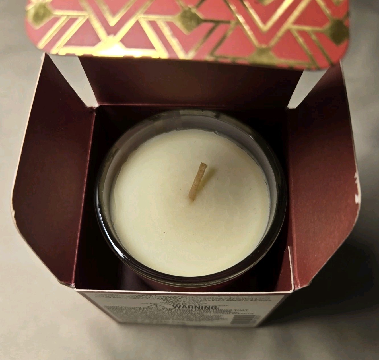 Beautyspace Cinnamon Spice Holiday Scented Candle 75G 2.65oz. Wonderful In Box