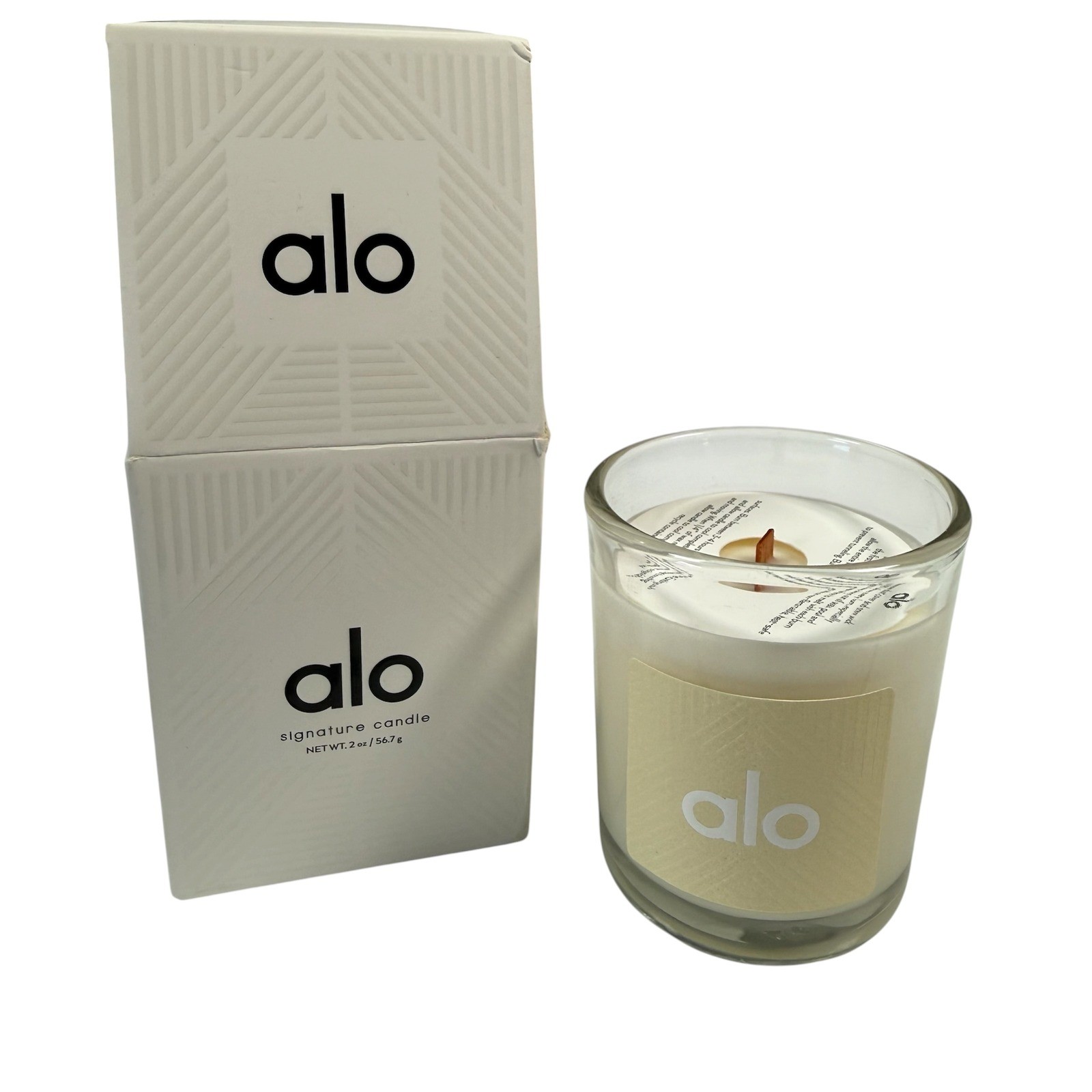 Alo Signature Candle 2oz White Santal Wood Wick Sandalwood Wellness New