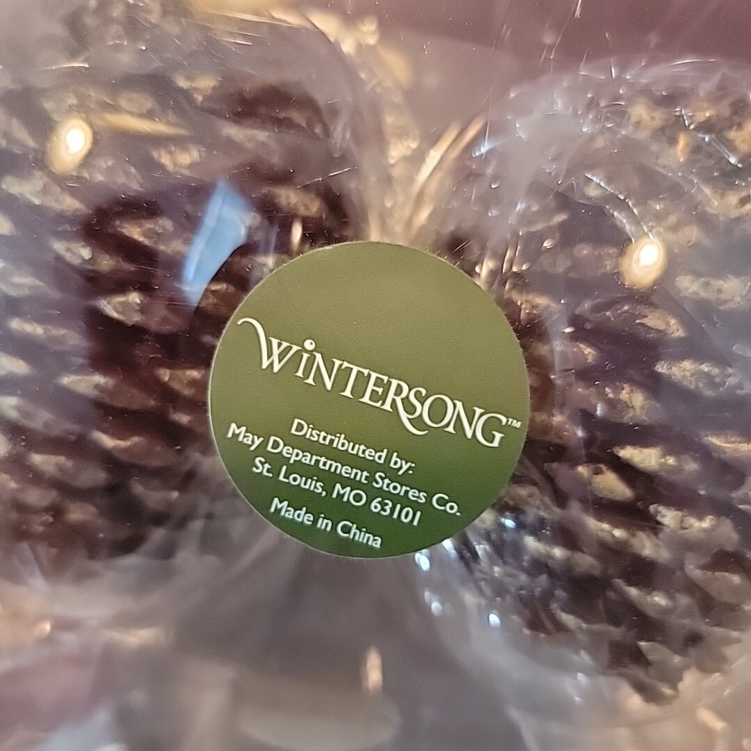 UNUSED WINTERSONG™ PINE CONE CANDLE, APP. 4 IN X 2 1/2 IN,