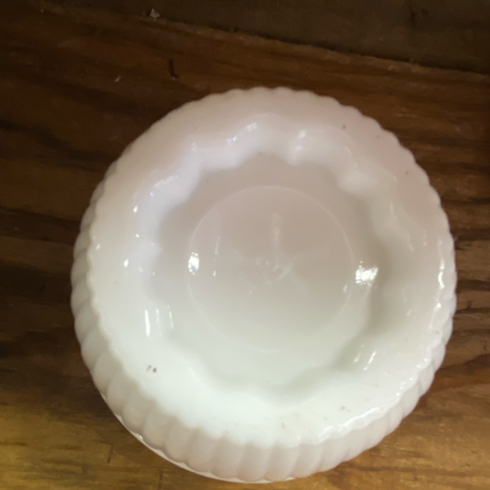 Decorative Vintage White Glass Round Container Candle for Living Room or Bedroom