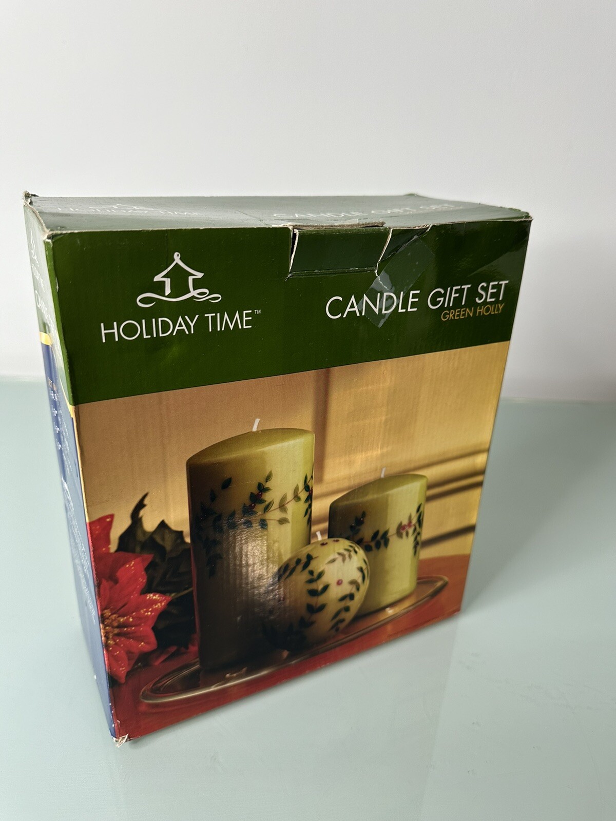 Candle Gift Set. Green Holly. Holiday Time. 3 Candle