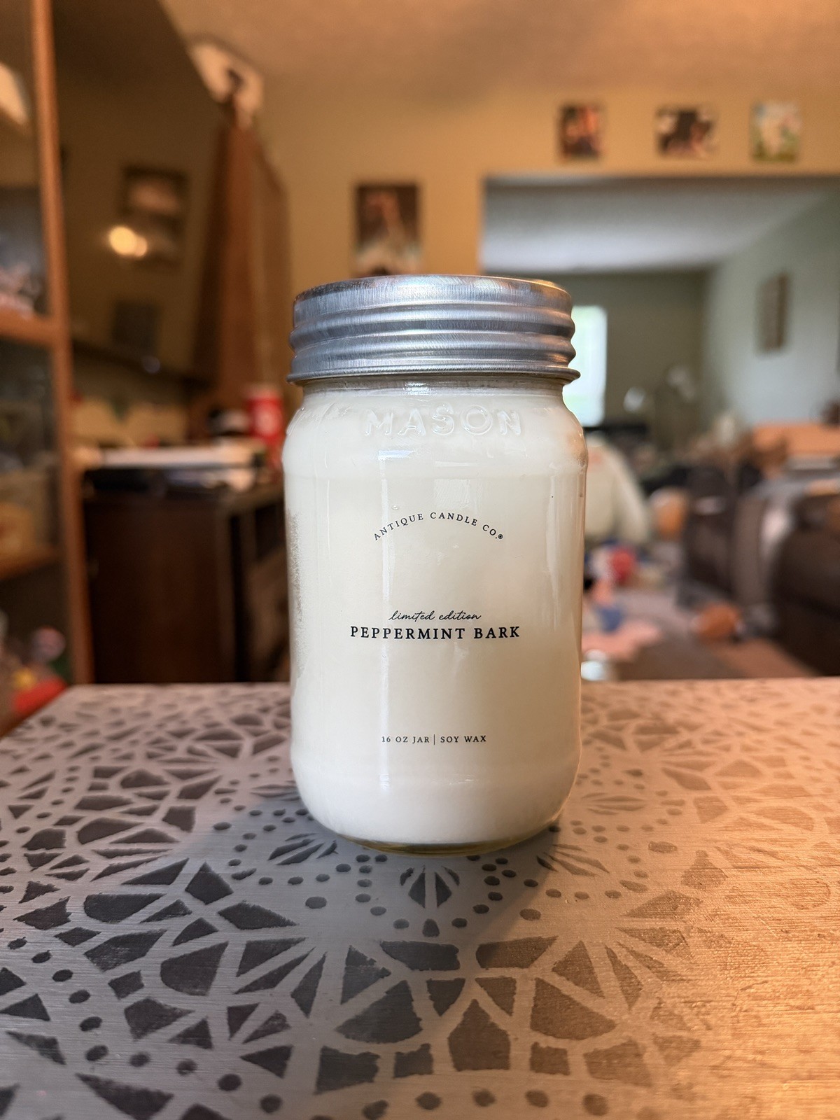 Antique Candle Co. Peppermint Bark 16 oz Farmhouse Soy Wax Candle (LE Label)