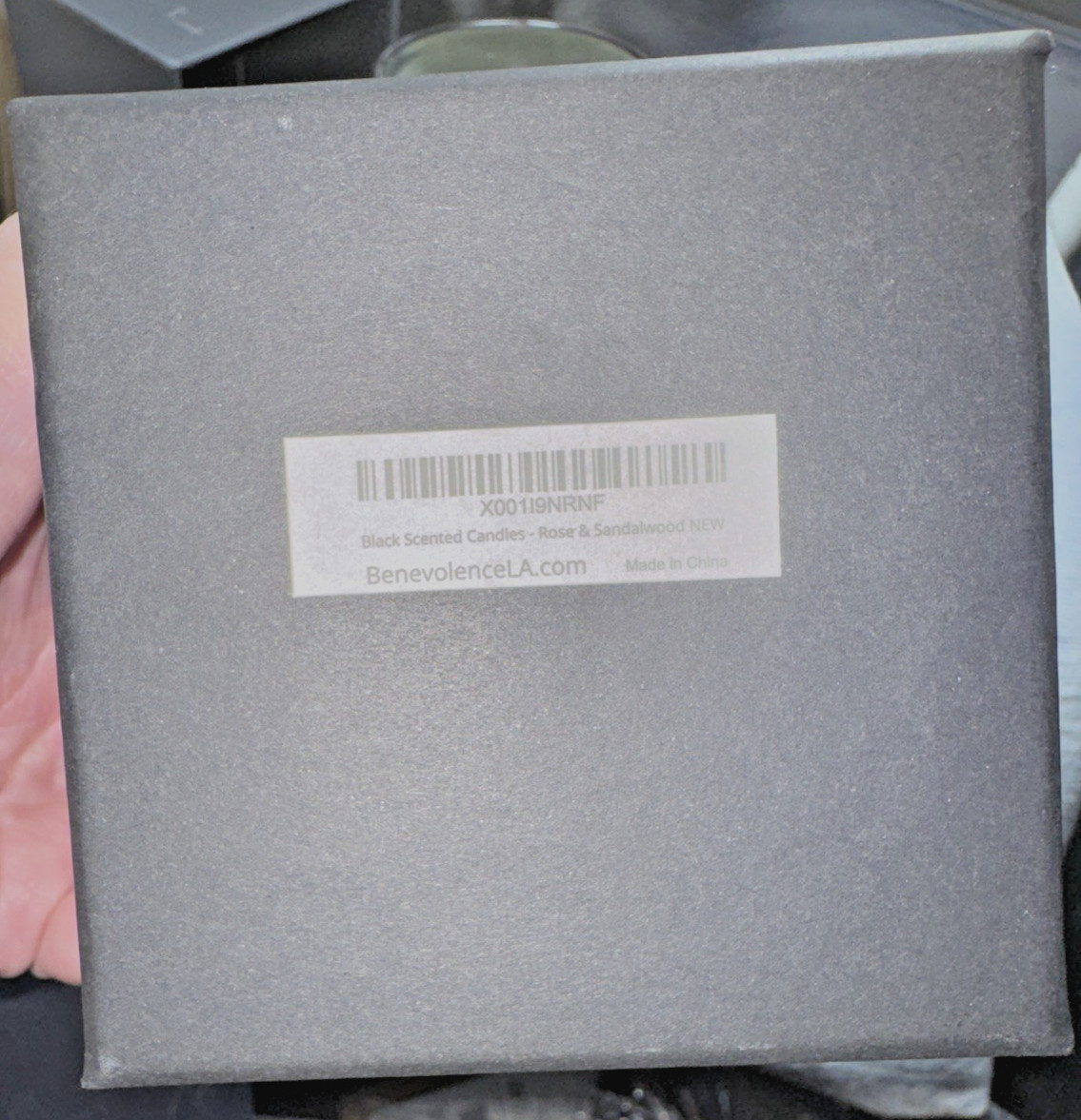 BENEVOLENCE LA ROSE & SANDALWOOD SOY CANDLE 220g NEW In Box