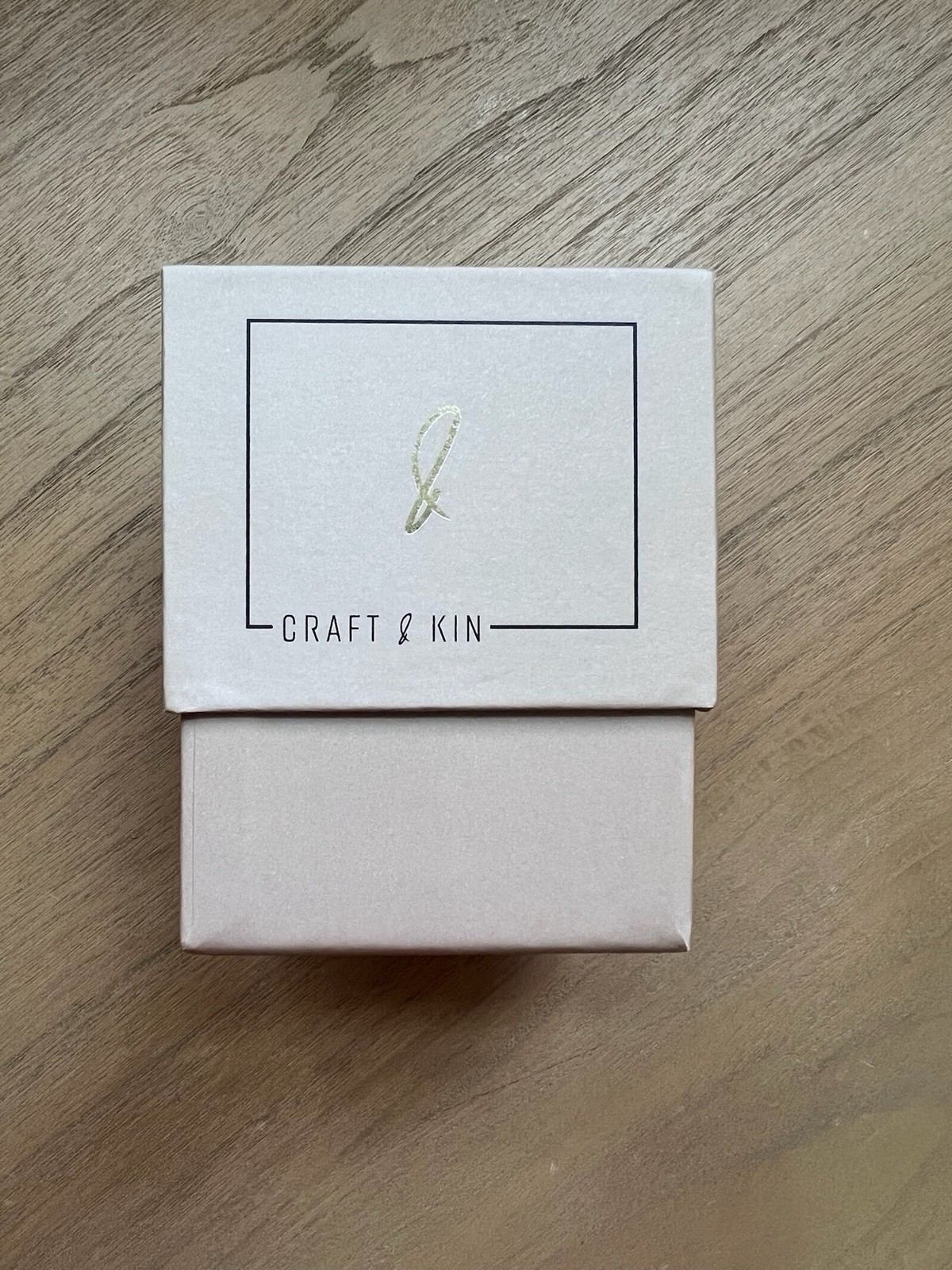 Craft & Kin Vanilla Bean Soy Candle 7.6oz / 220g. All Natural. NIB