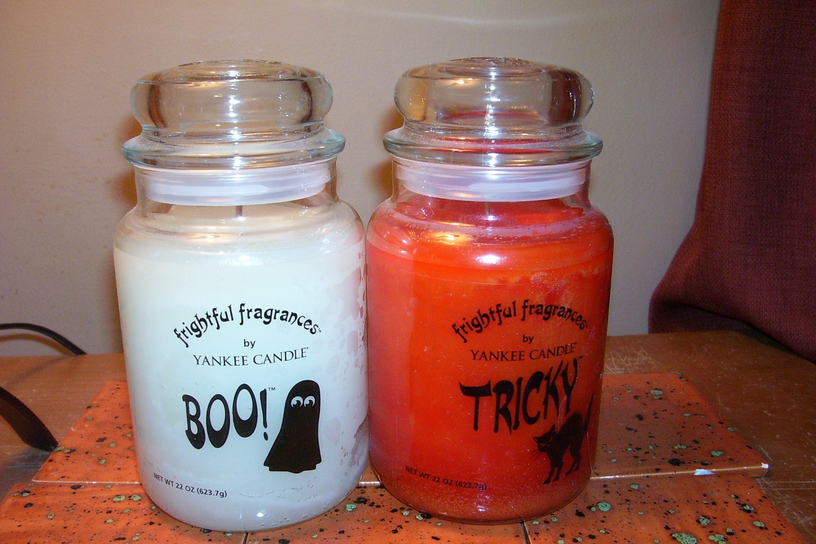 yankee candle 2-22oz JARS BOO! + TRICKY