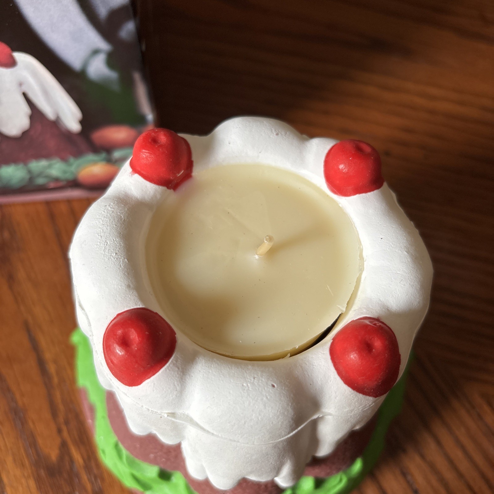 1978 Avon PLUM PUDDING FRANKINCENSE & MYRRH FRAGRANCE CANDLE 1 1/2” ~ New in Box