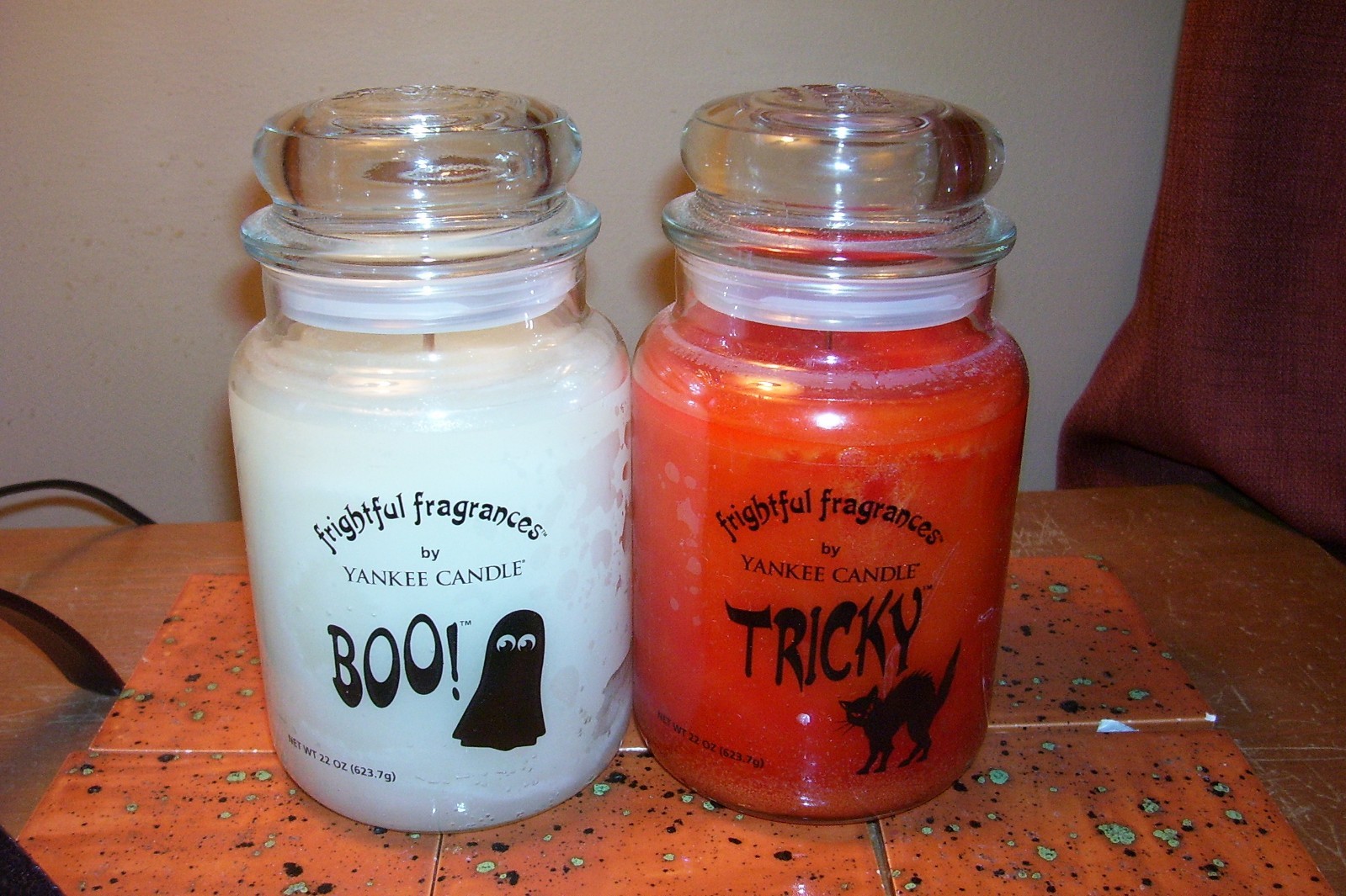 yankee candle 2-22oz JARS BOO! + TRICKY