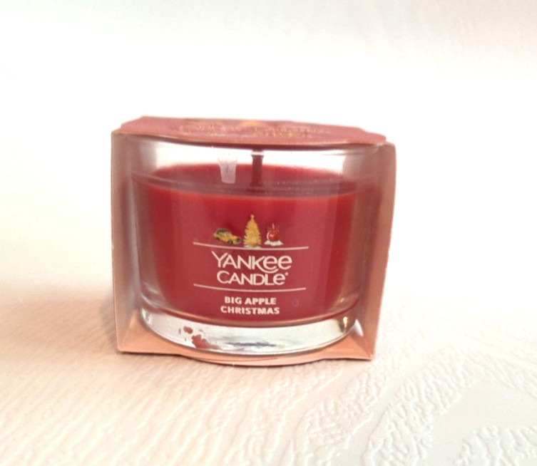 Lot of 3 Yankee Candle Red Mini Holiday Candles in Big Apple Christmas