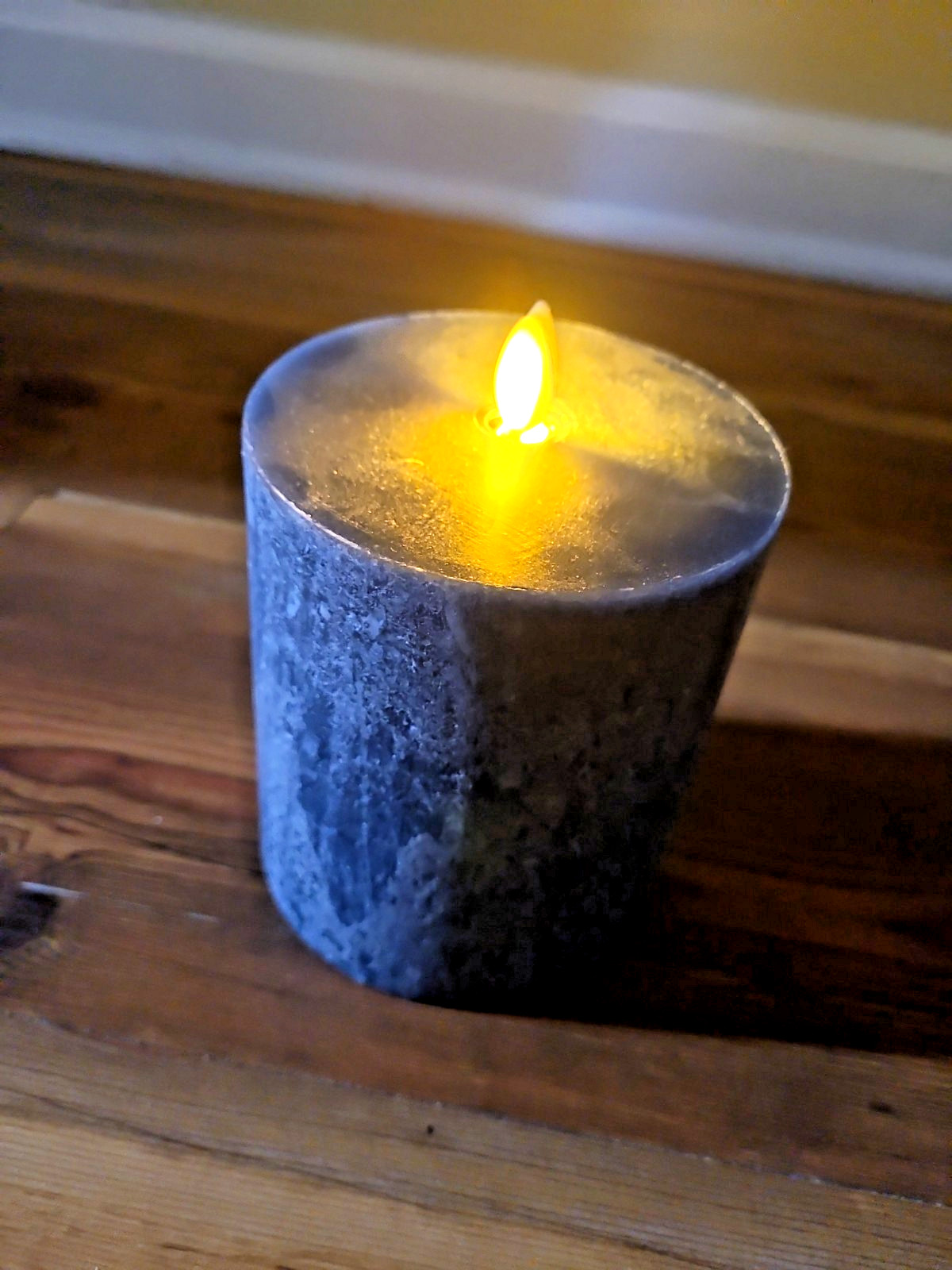 Pottery Barn Luminara Flickering Flameless Candle Navy 4 in x 4.5 in