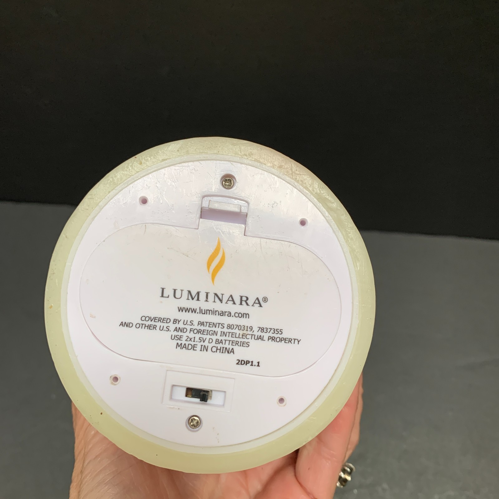 LUMINARA Ivory Flameless 5.5″ Pillar Wax Candle Moving Flame White QTY AVAIL