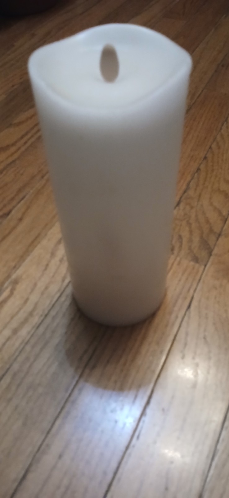 Liown Moving Flame Pillar Candle Smooth Flameless with timer