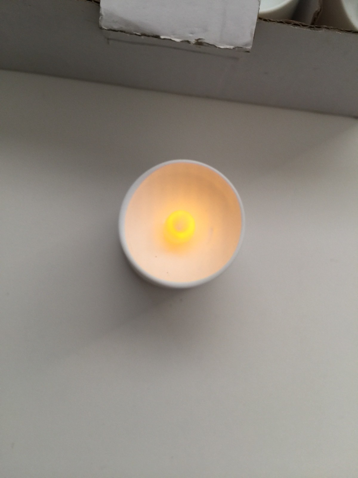 Set of 12 Flickering 1 1/2″ White Party Lights – Warm White New in Box