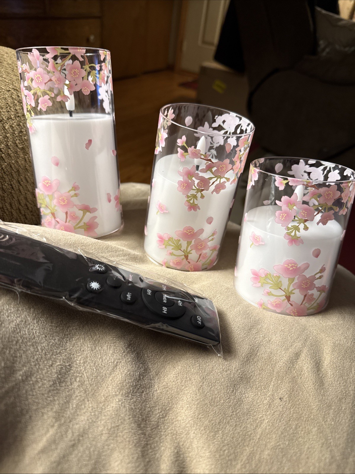 3 Piece LED Flameless Pink Flowers W/green Leaves Candle Set W/black Remote