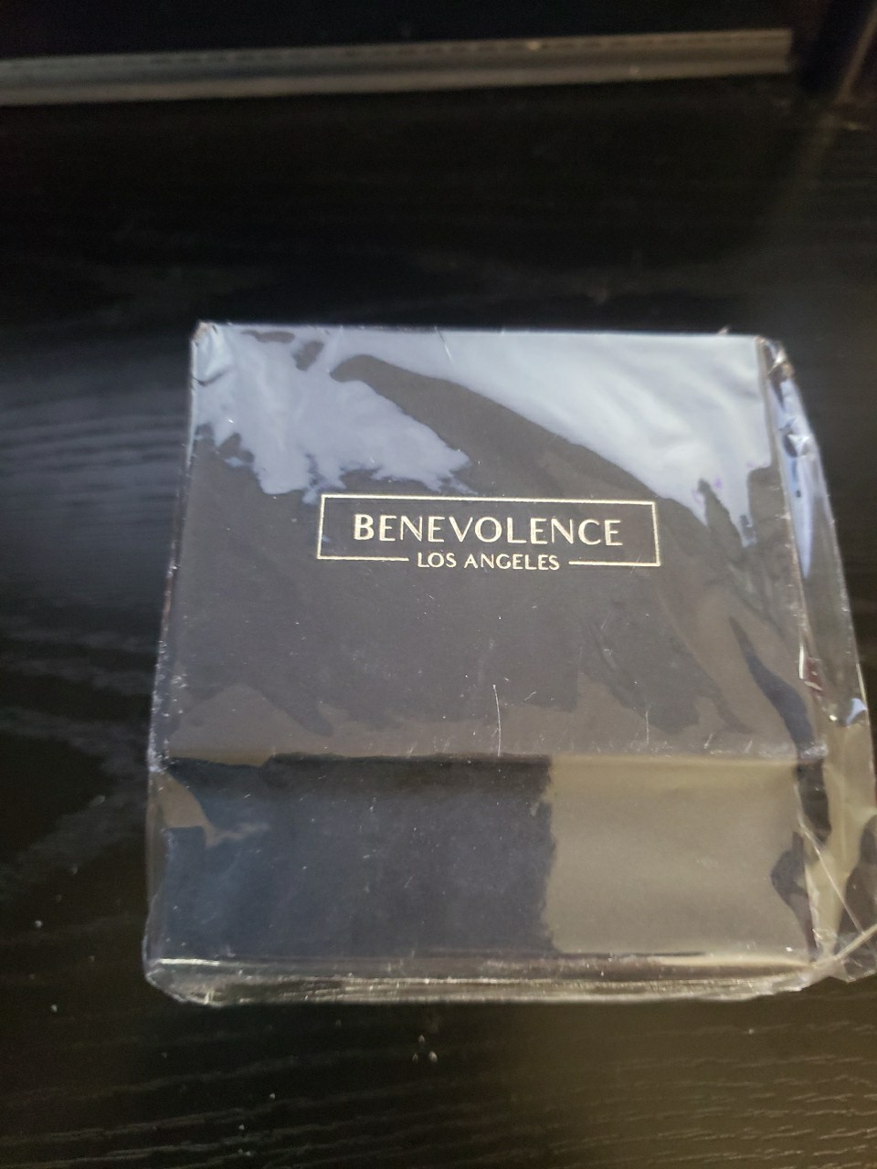 Benevolence LA ~ Rose & Sandalwood Scented Candle ~ 8oz/220g 45 Hour Burning