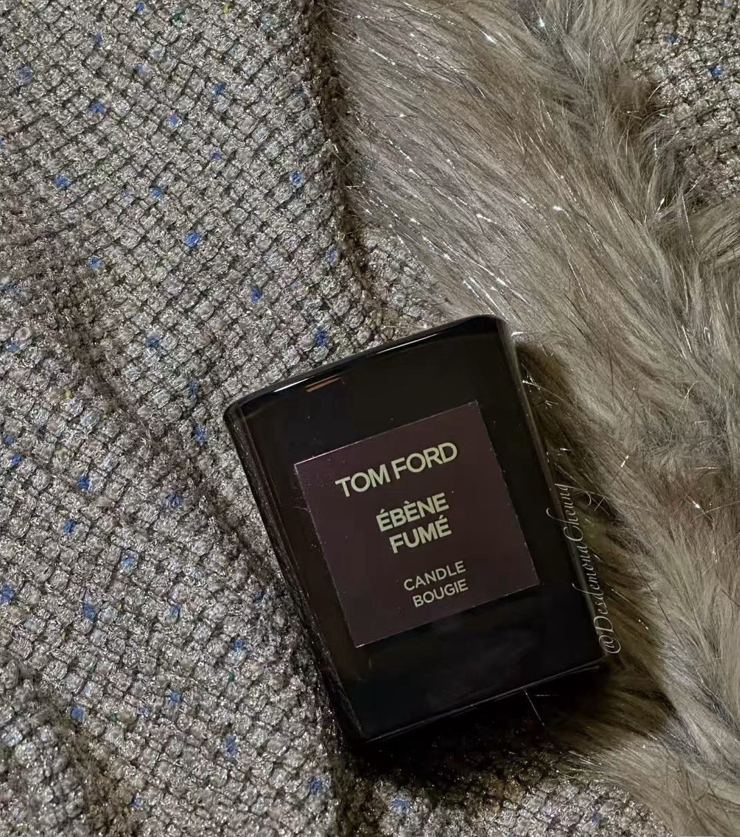 Tom Ford Ebene Fume Candle Bougie Height 2.25 In. / 5.7 cm in Sealed Box