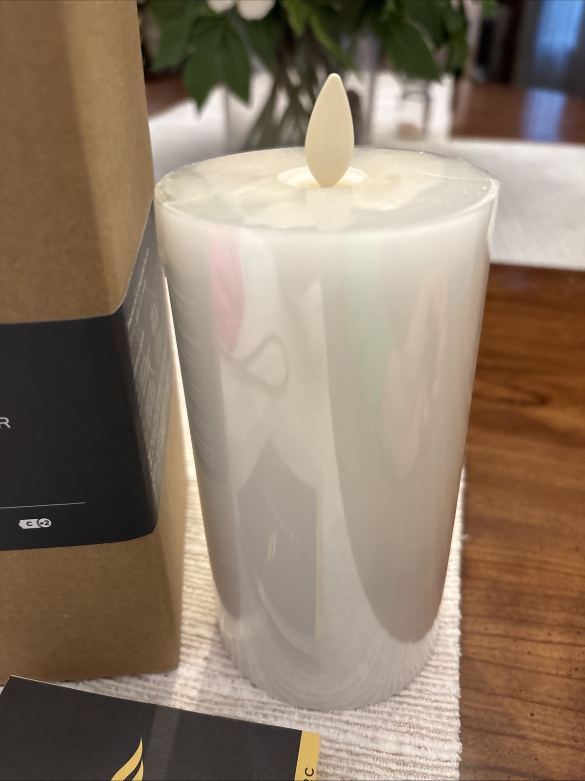 Pottery Barn Premium Flameless Flickering Pillar Candle New White 3 X 5.5”