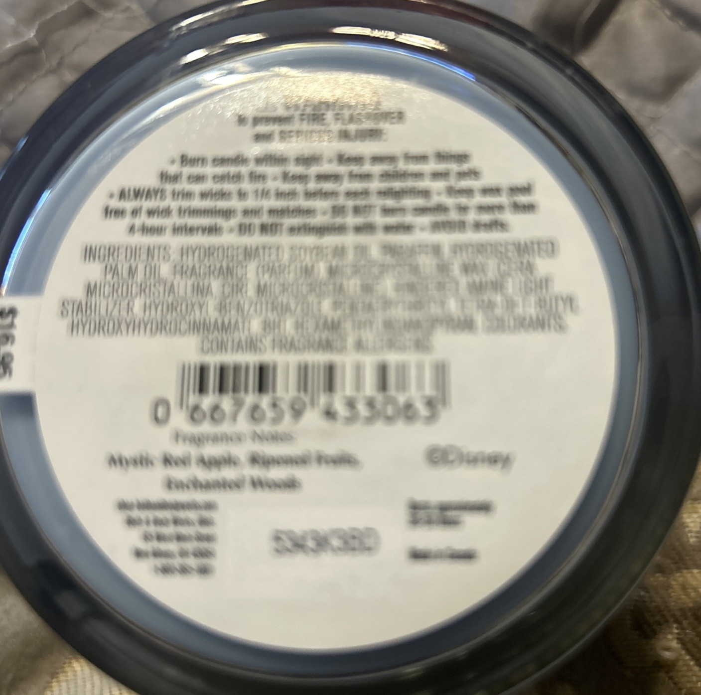 Bath & Body Works DISNEY PRINCESS SNOW WHITE Single Wick Candle 8 oz NEW
