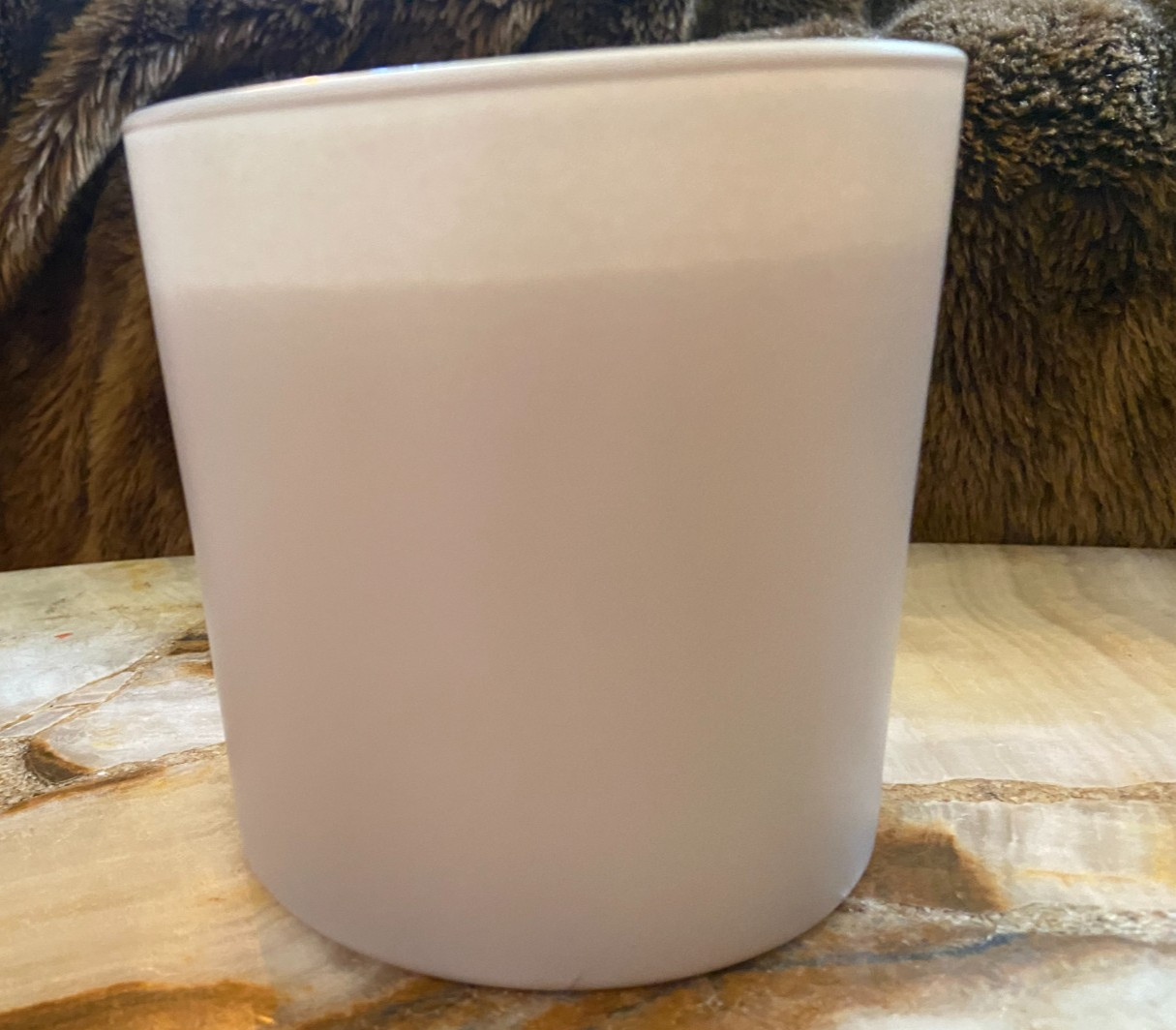 LINNEA~Wood House~Scented Grande 3-Wick Candle~24 oz/680 g~NEW- No Box