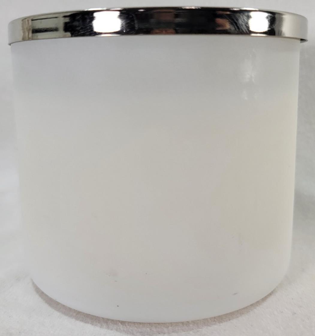 White Barn Candle: SANTORINI COAST Bath Body Works 3-wick Coconut Vanilla Almond