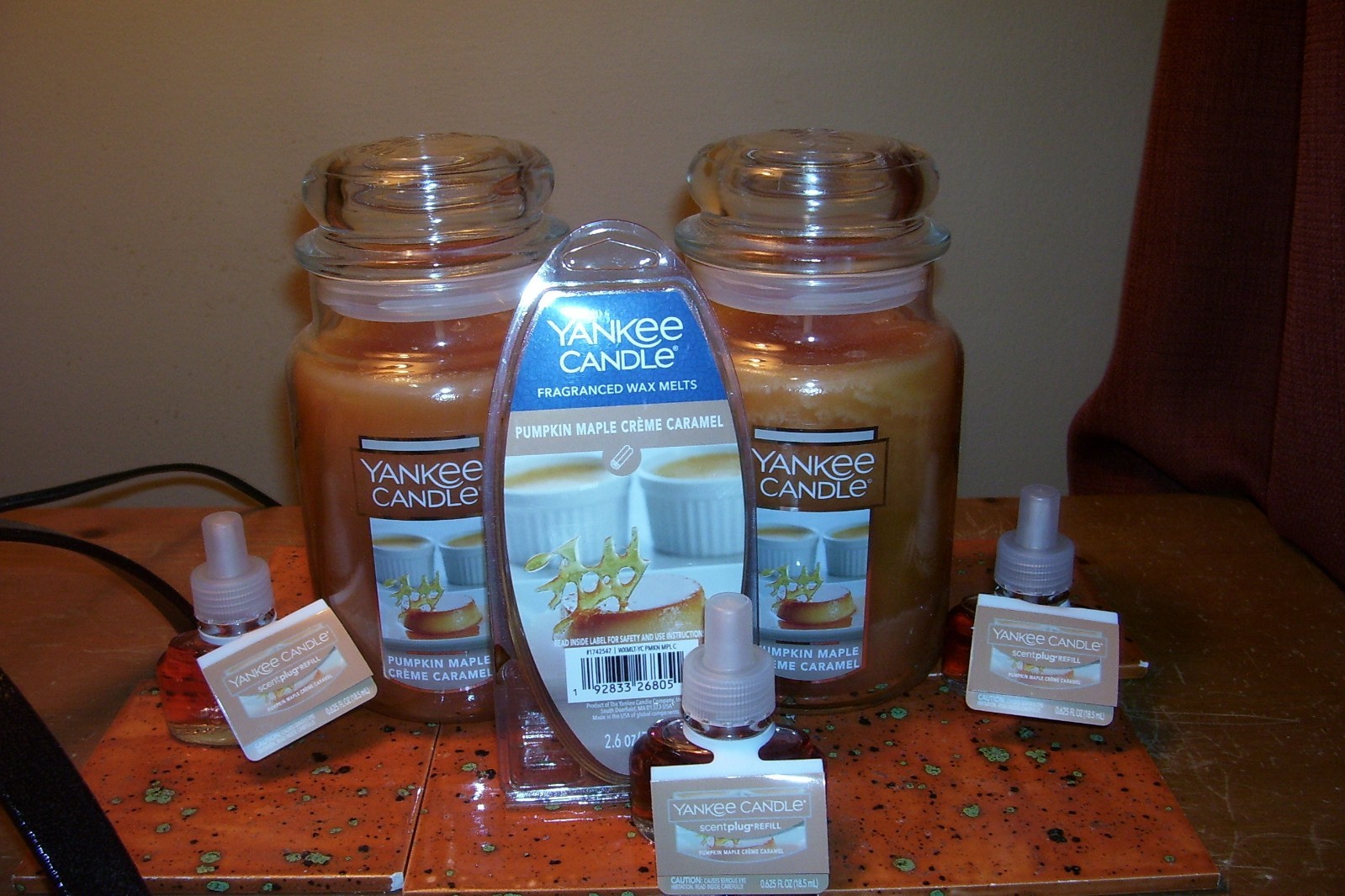 yankee candle 2-22oz JARS PUMPKIN MAPLE CREME CARAMEL + PKG WAX MELTS + 3 REFILL