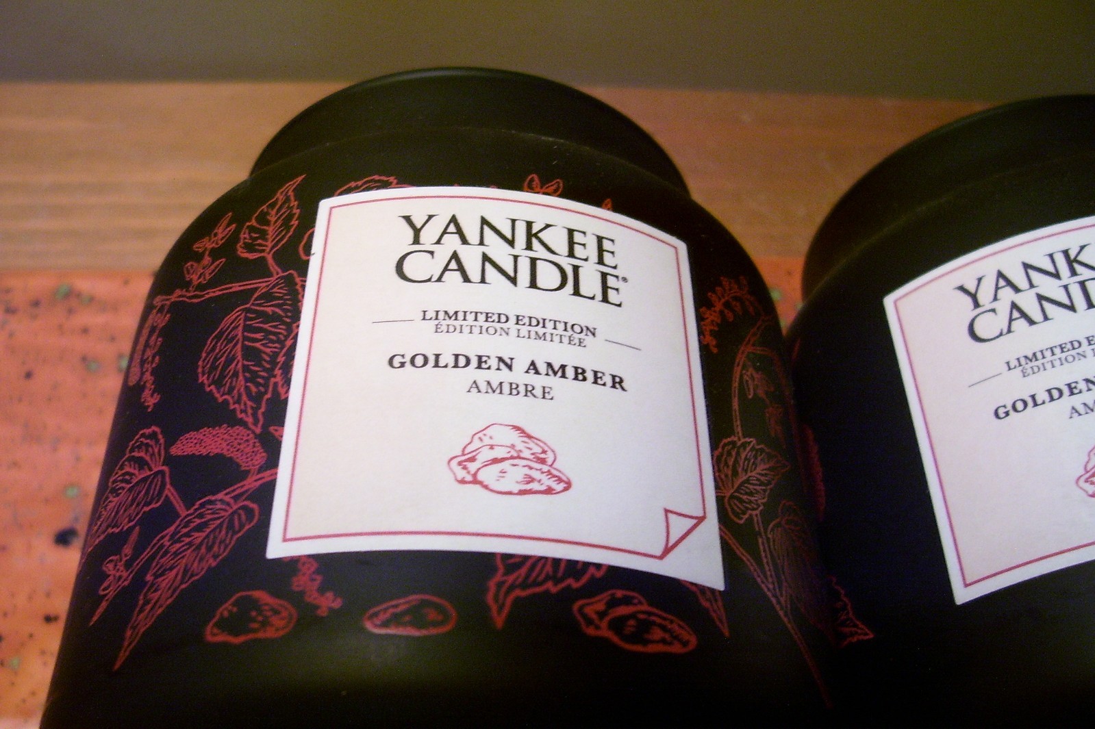 yankee candle 2-14.5oz JARS GOLDEN AMBER-BLACK JARS-RED ETCHING-REMOVABLE LABEL
