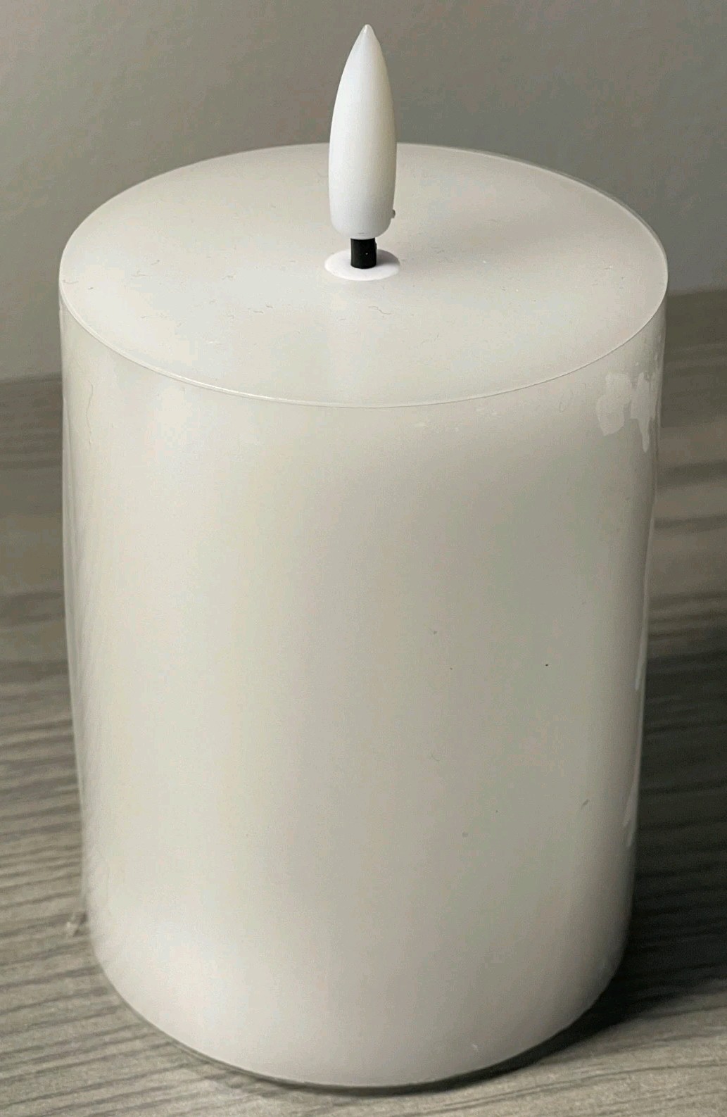 Flameless Battery-Operated Manual On/Off LED Candle ~ No Timer – Used Once