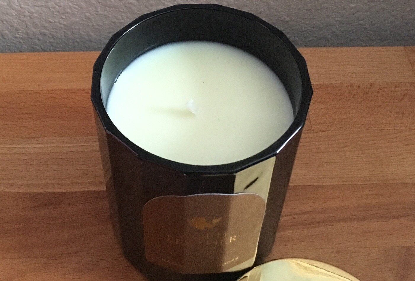 Makers of Wax Goods AGED LEATHER NO 5 Candle -Single Wick-10.9oz New