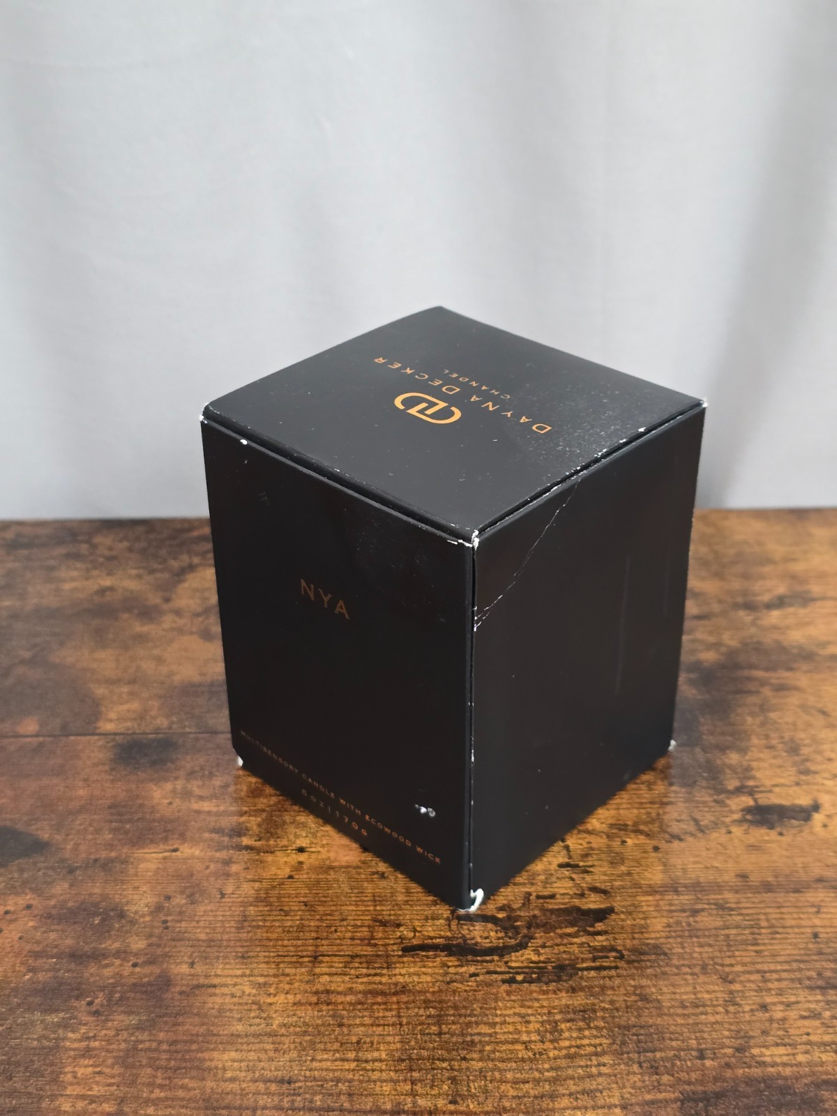 *NEW IN BOX!* DAYNA DECKER CHANDEL NYA 6oz Multisensory Candle w/Ecowood Wick