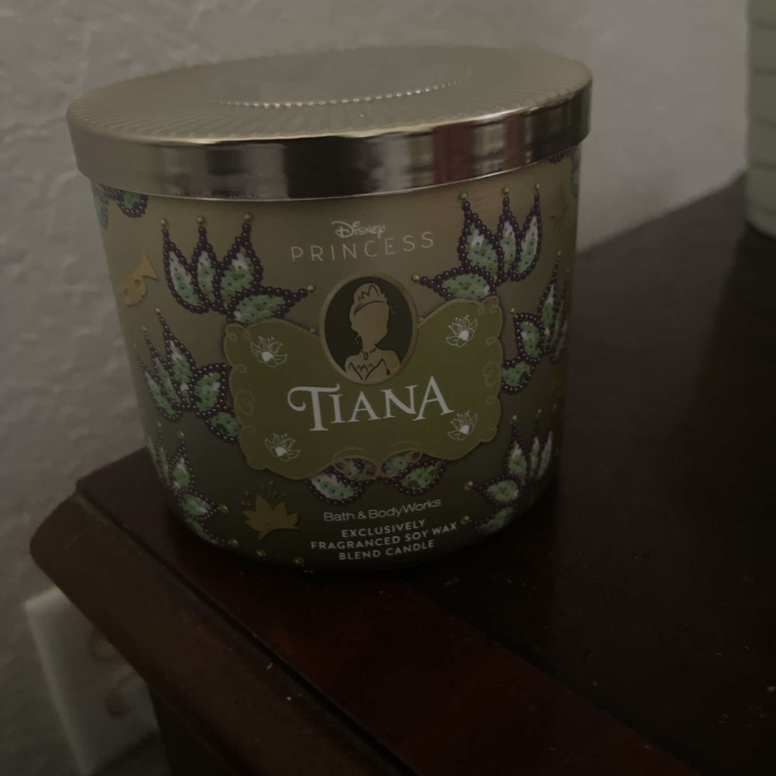 Bath & Body Works DISNEY PRINCESS TIANA 3 Wick Candle Brand New