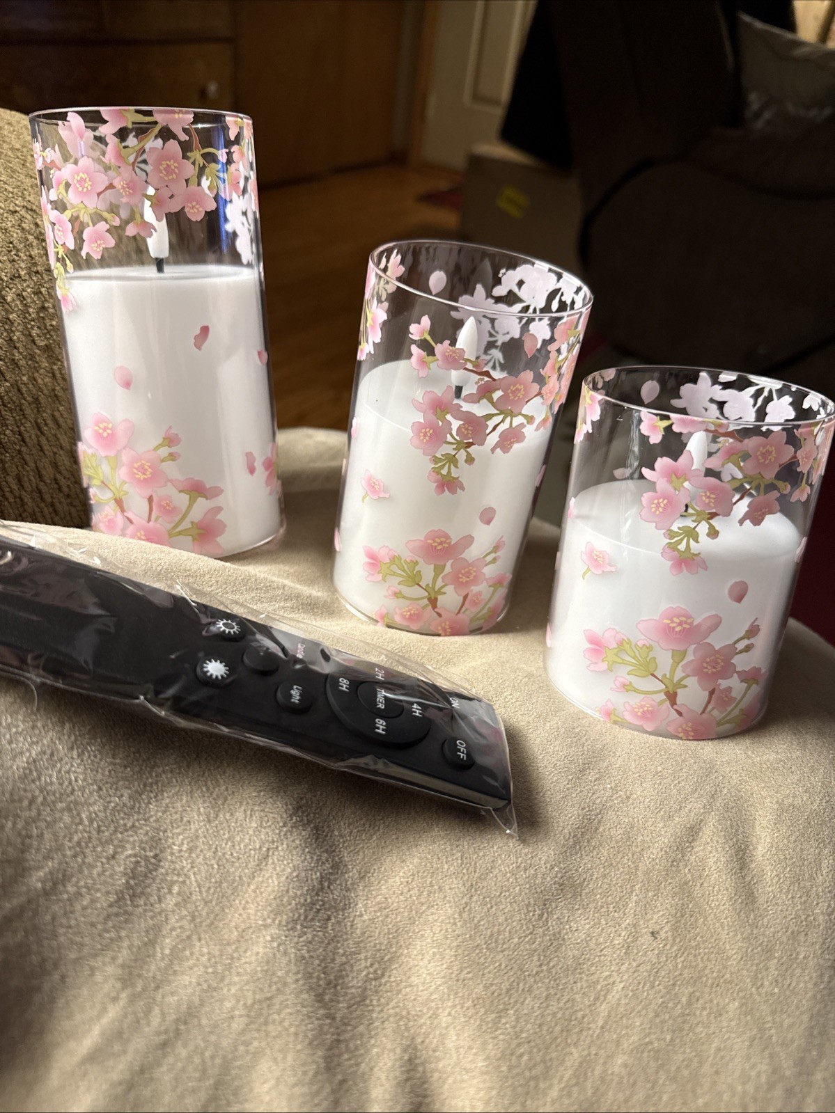 3 Piece LED Flameless Pink Flowers W/green Leaves Candle Set W/black Remote