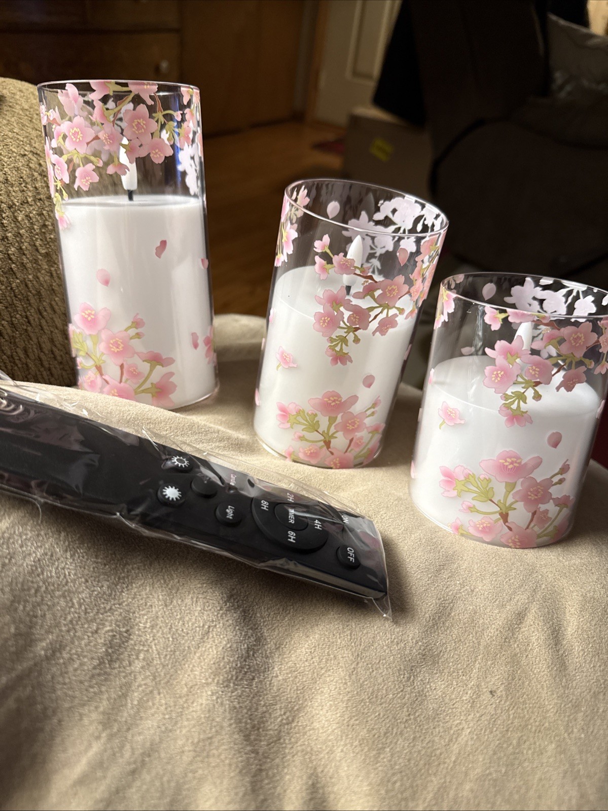 3 Piece LED Flameless Pink Flowers W/green Leaves Candle Set W/black Remote