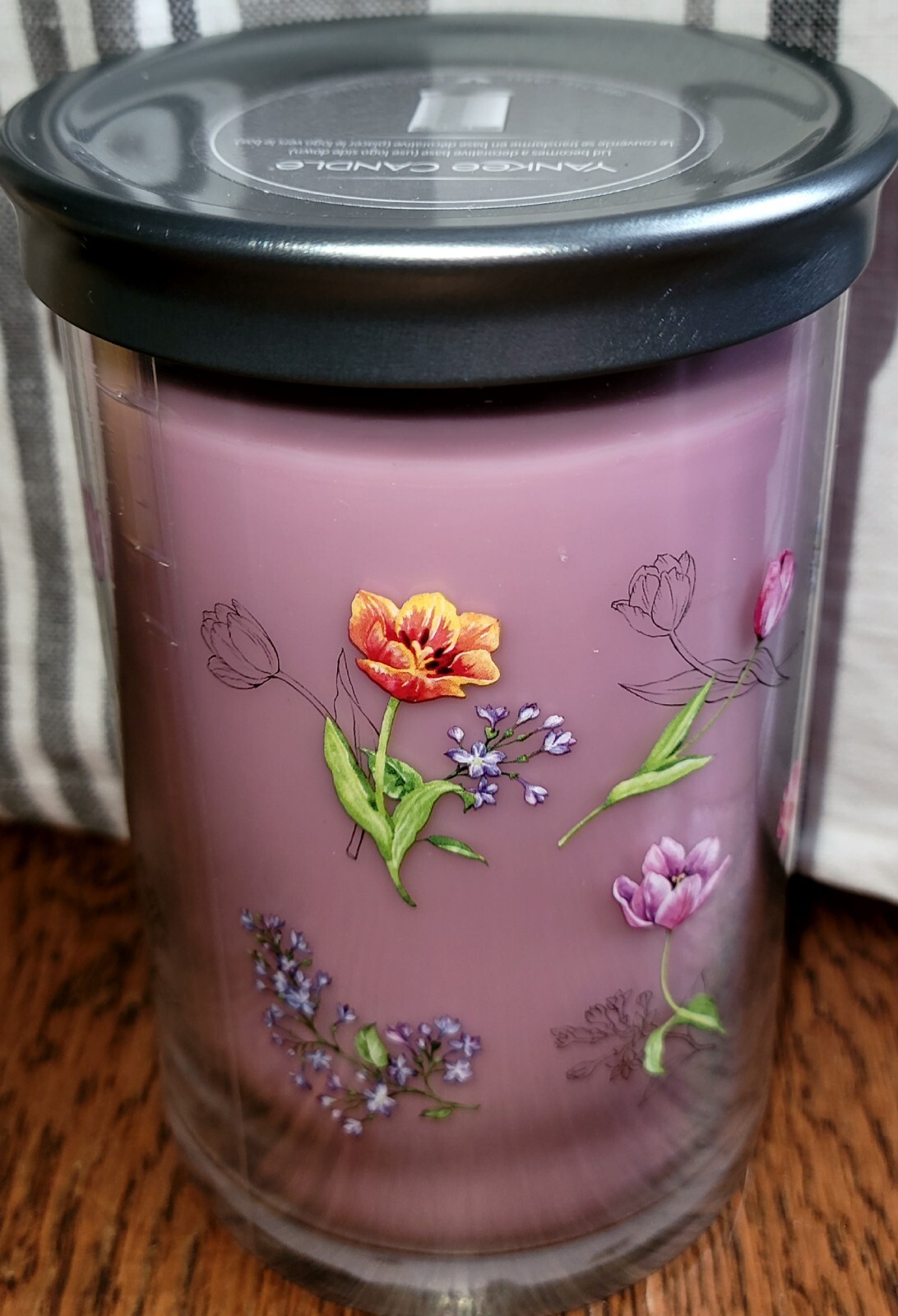Yankee Candle RAINBOW BLOSSOMS 20 oz Two Wick Large Tumbler Candle. NEW