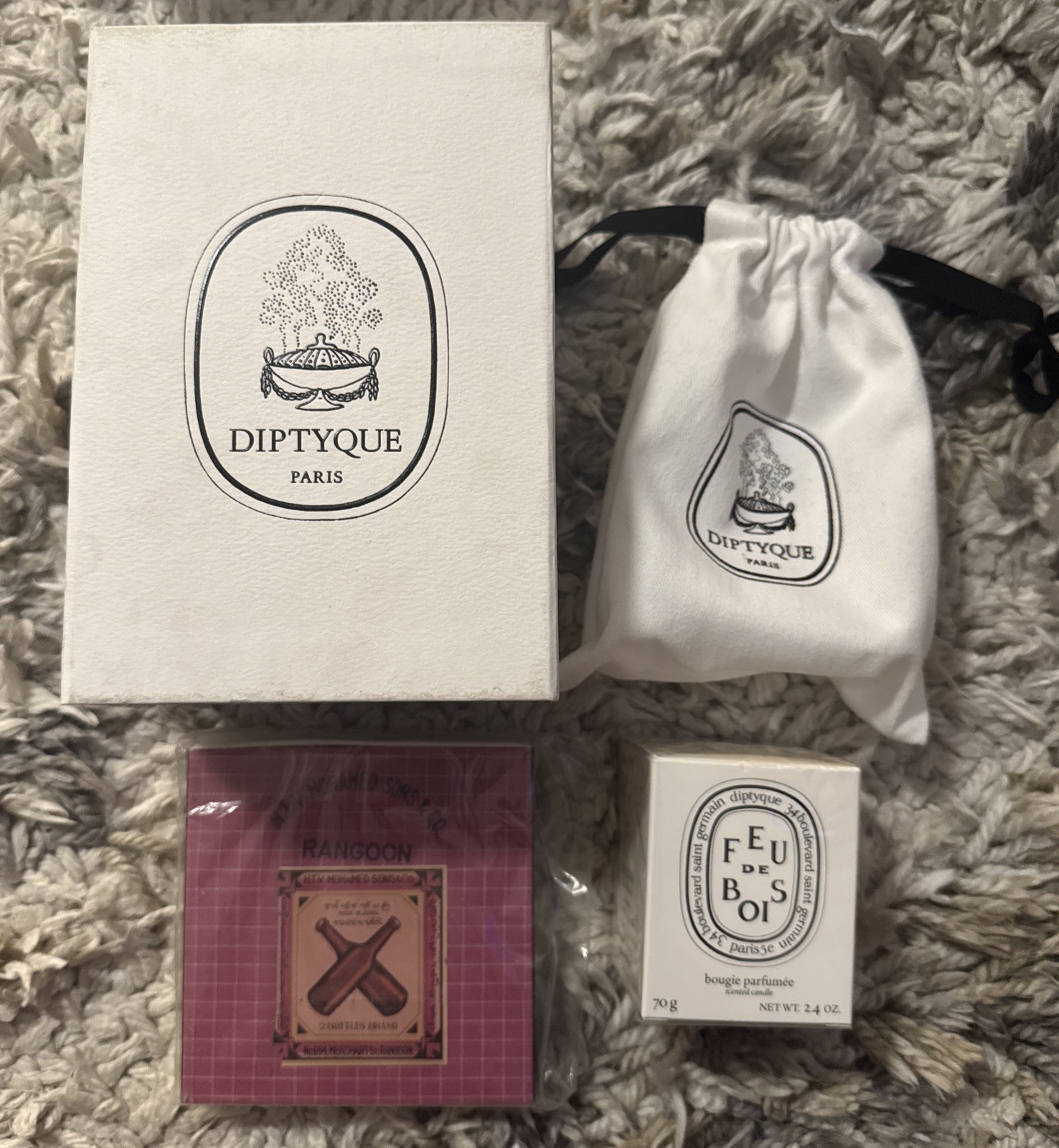 GIFT BOX Feu de Bois (Firewood) Mini Candle 70 g DIPTYQUE + Rangoon Match Set B
