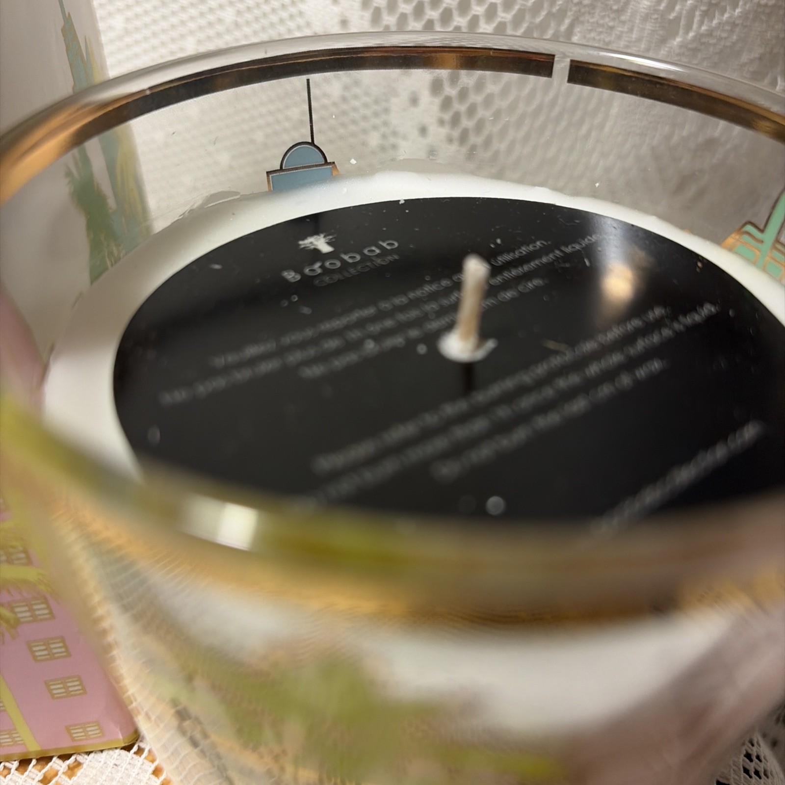 Baobab Bougie Perfume Candle Art Deco Building Miami 6.7ounce Smells Amazing